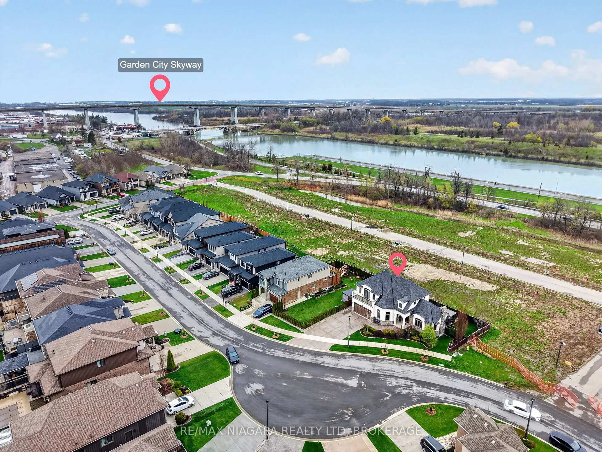 Photo 49 of 60 Mackenzie King Avenue, St. Catharines, Secord Woods — HOMEH