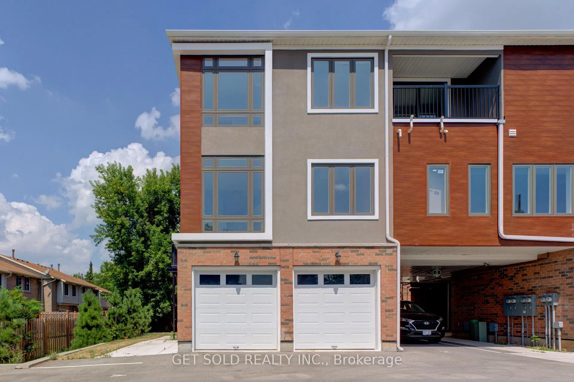 Photo 2 of Unit 9, 6701 Thorold Stone Road, Niagara Falls, Stamford — HOMEH