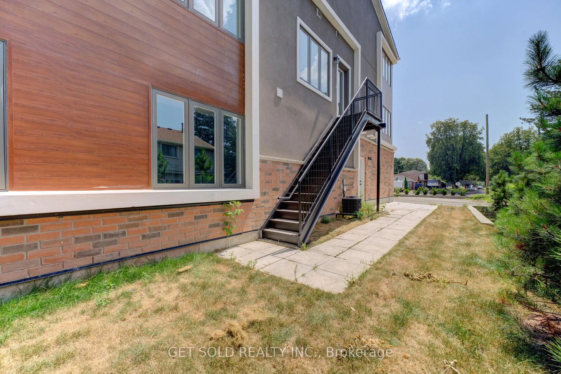 Photo 3 of Unit 9, 6701 Thorold Stone Road, Niagara Falls, Stamford — HOMEH