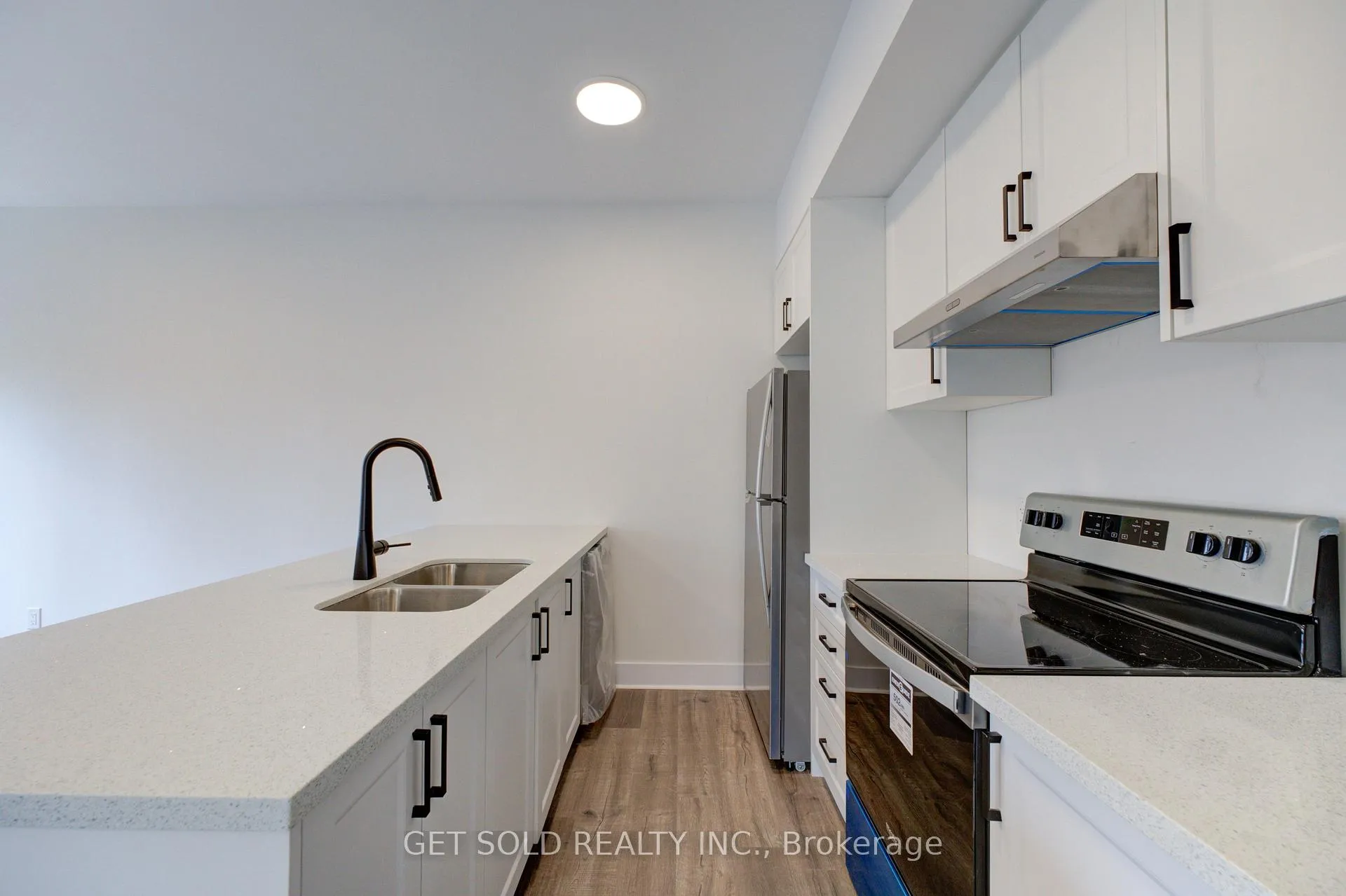Photo 7 of Unit 9, 6701 Thorold Stone Road, Niagara Falls, Stamford — HOMEH