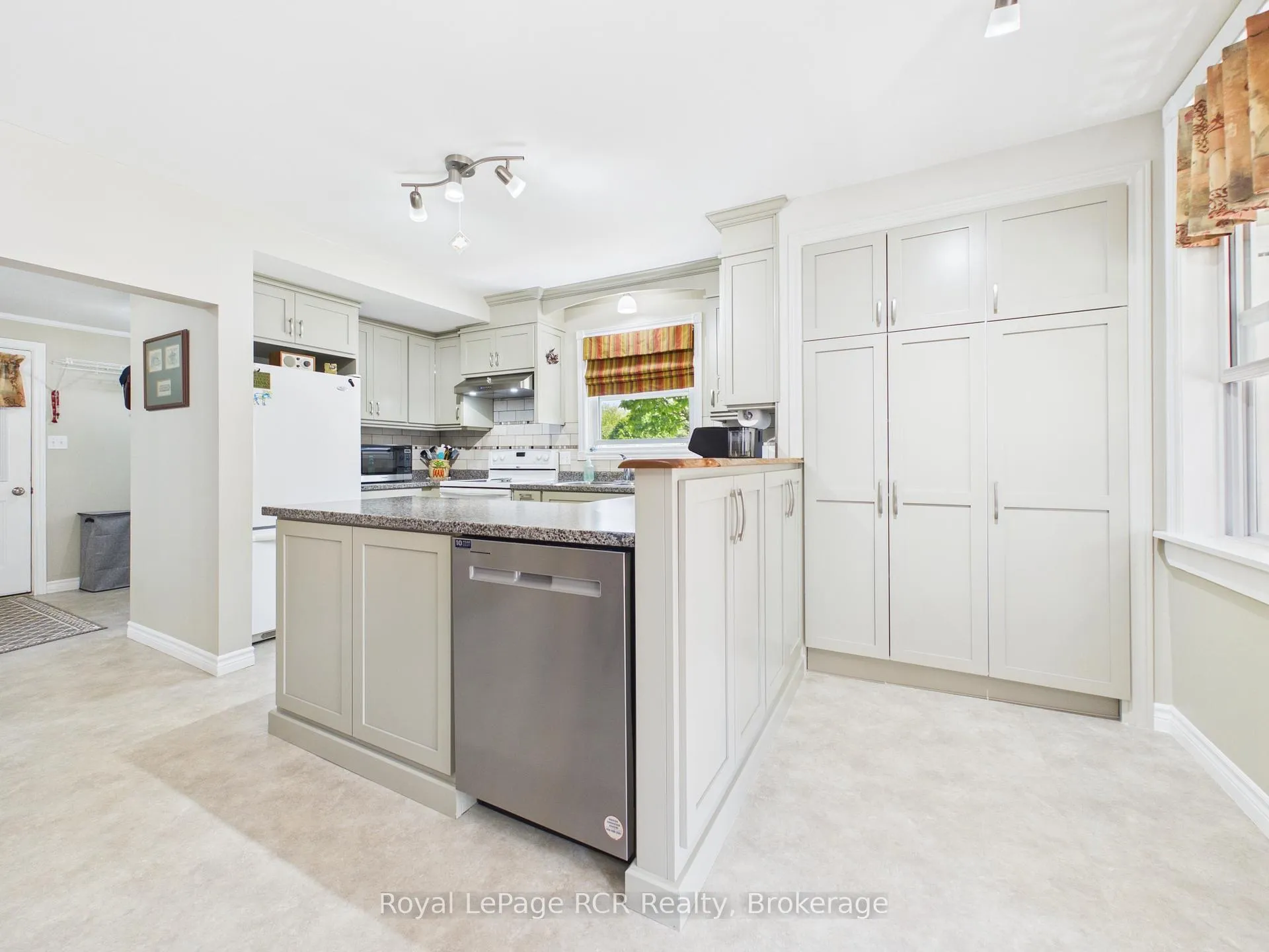 Photo 39 of 232 William Street, North Huron, Wingham — HOMEH