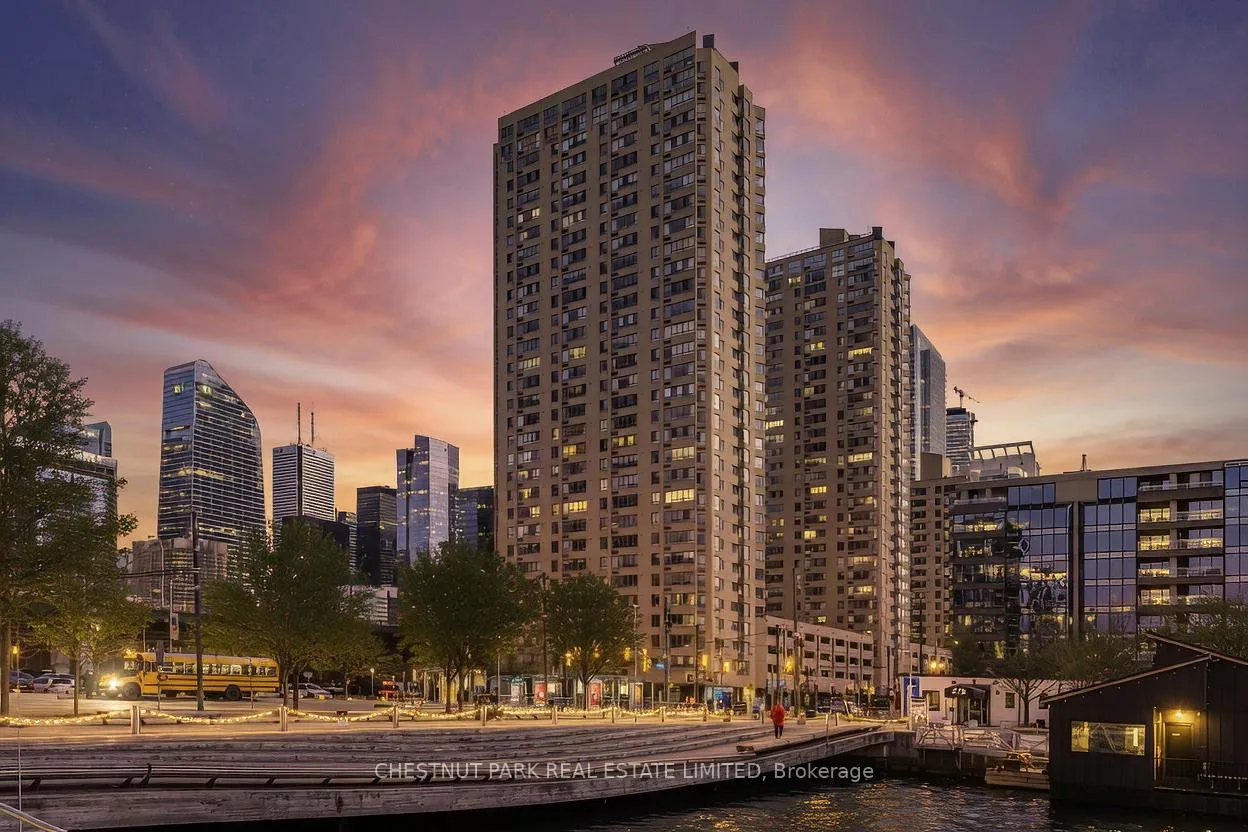 Photo 1 of Unit 906, 270 Queens Quay W, Toronto, Waterfront Communities — HOMEH