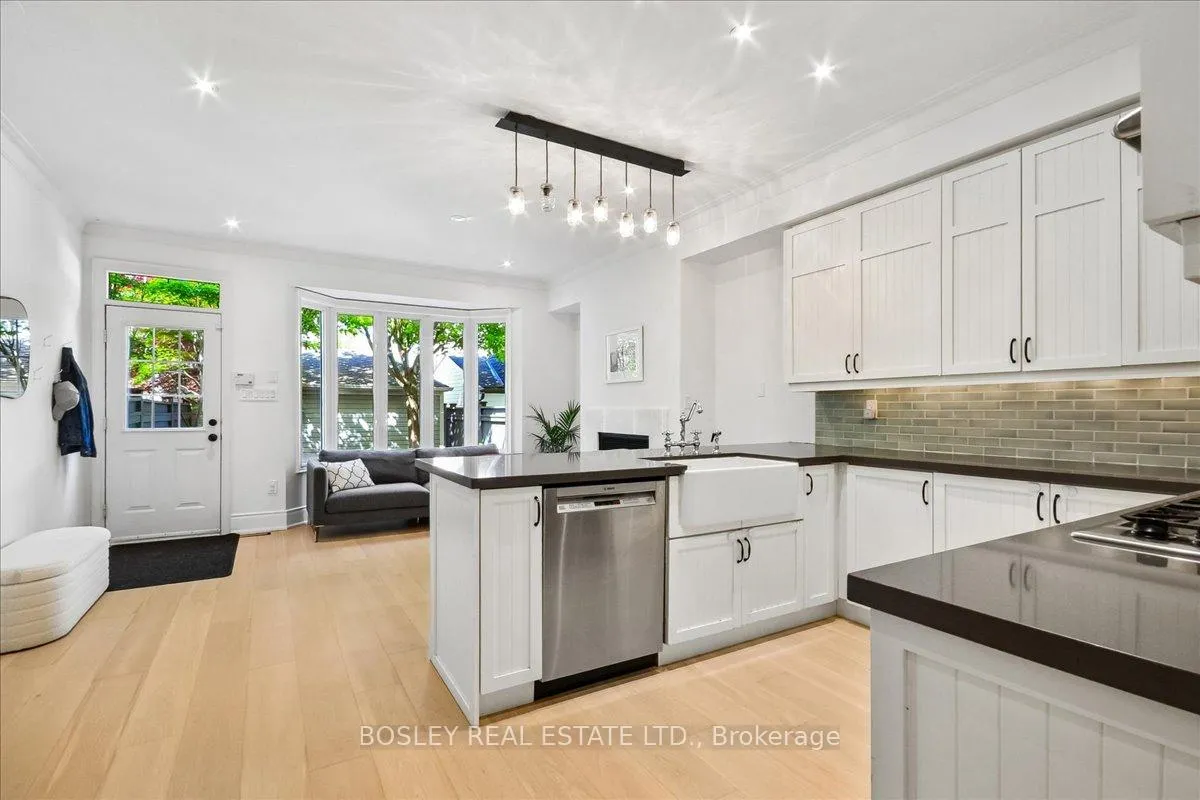 Photo 6 of 68 Sarah Ashbridge Avenue, Toronto, The Beaches — HOMEH