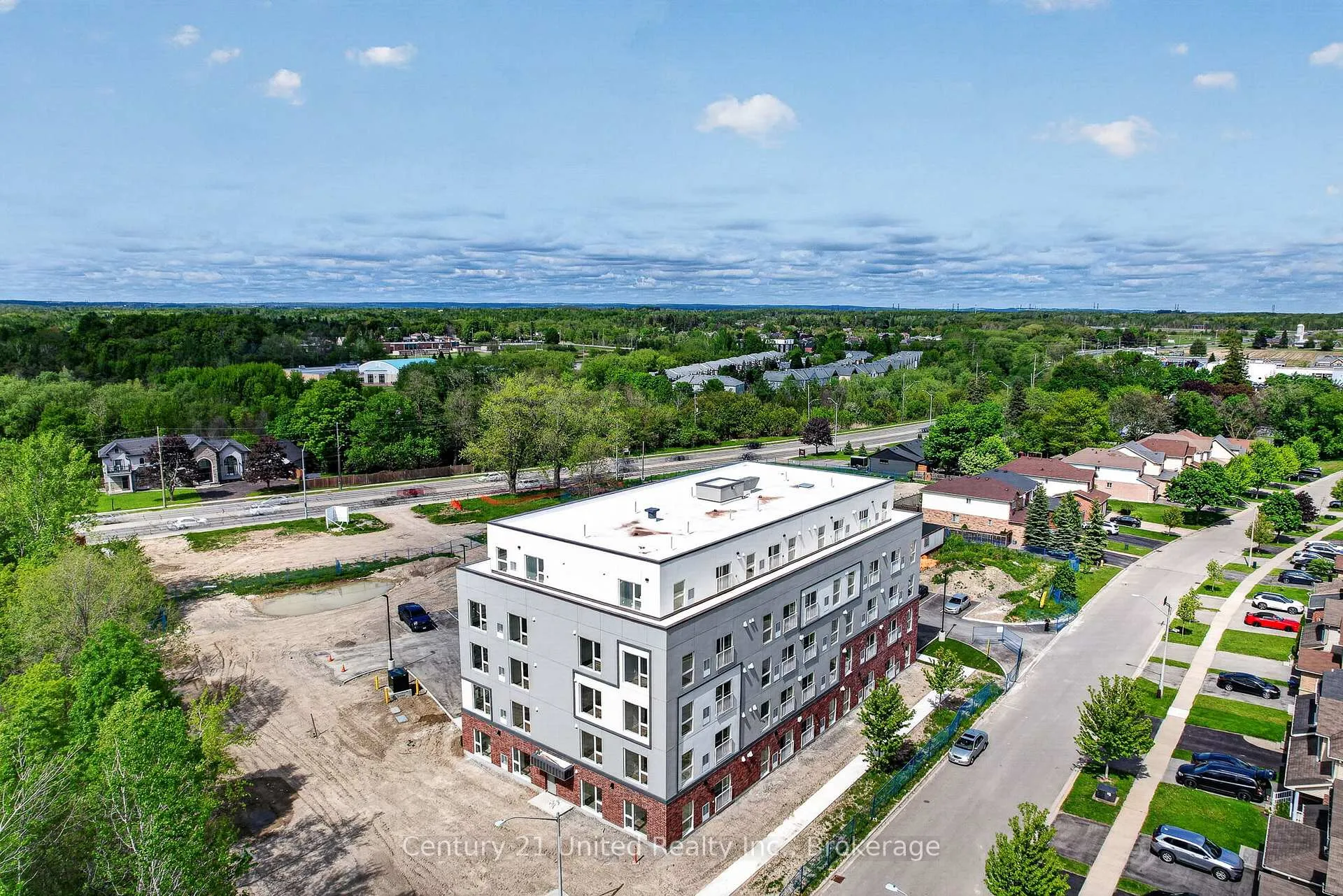 Photo 8 of Unit 410, 1687 Highway 2 Road, Clarington, Courtice — HOMEH
