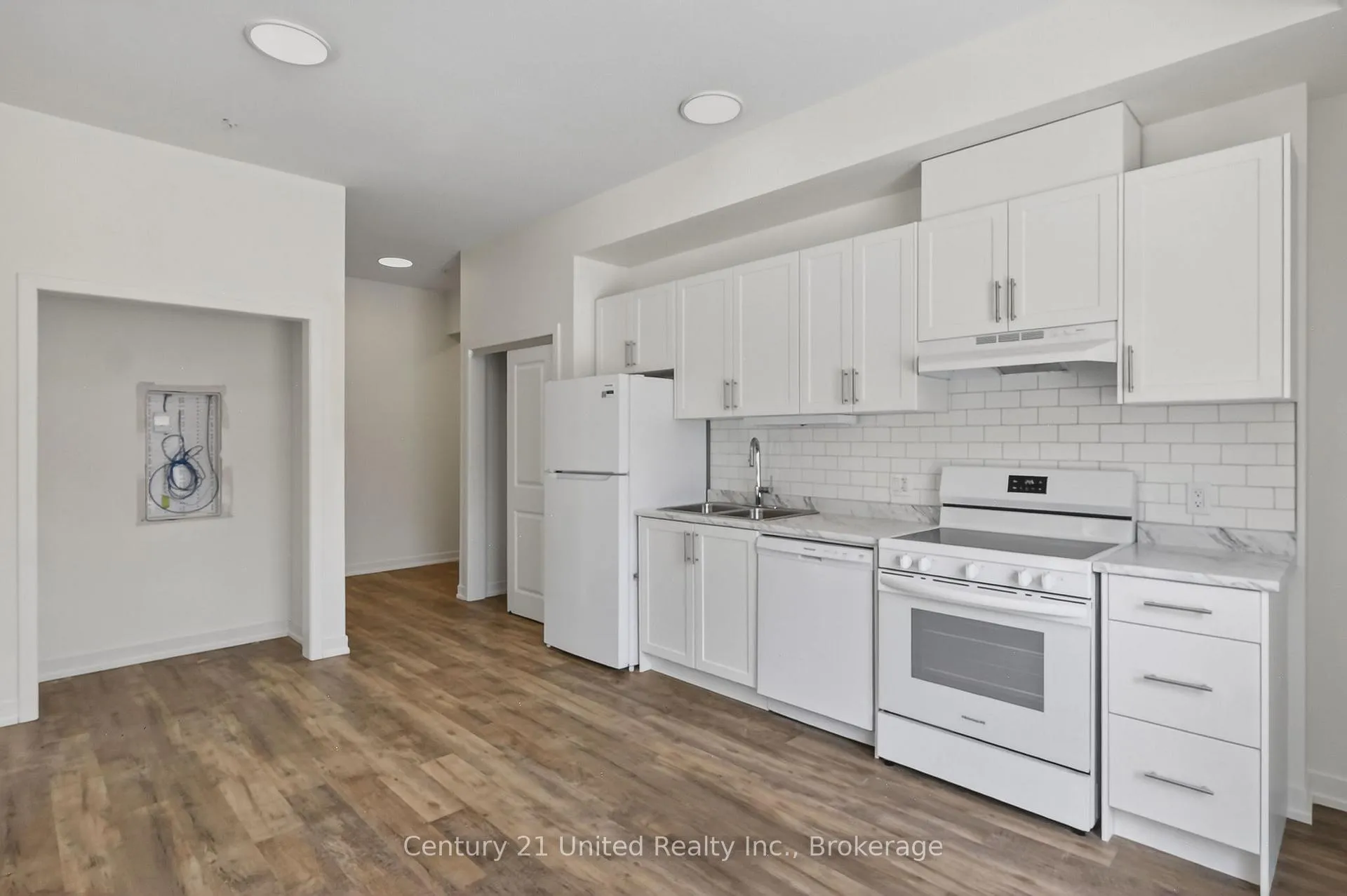 Photo 33 of Unit 410, 1687 Highway 2 Road, Clarington, Courtice — HOMEH