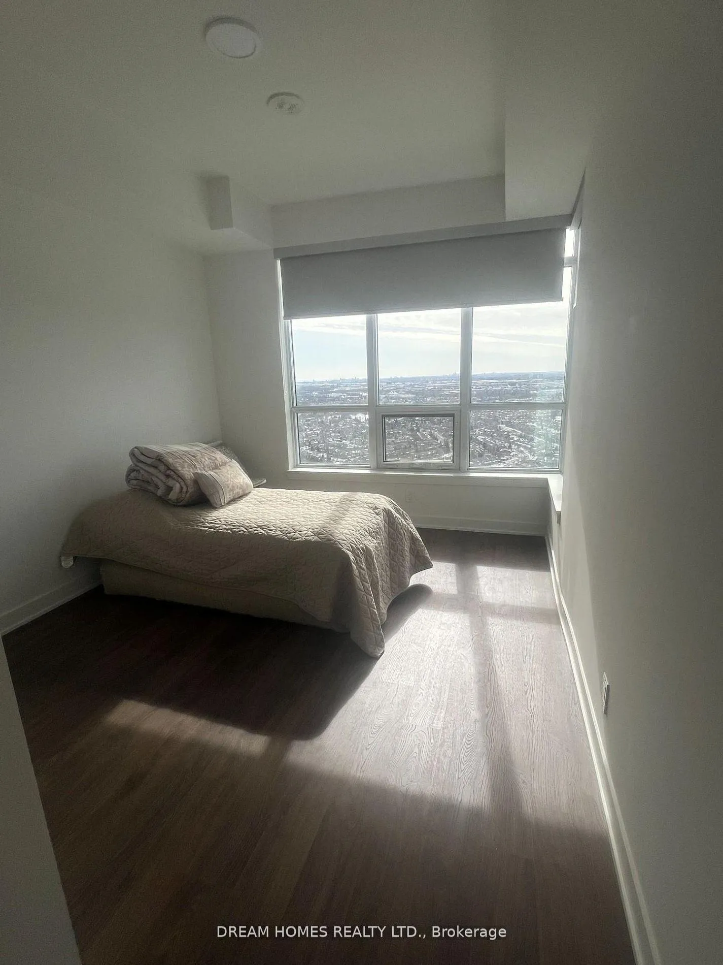 Photo 12 of Unit 3303, 30 Upper Mall Way, Vaughan, Brownridge — HOMEH