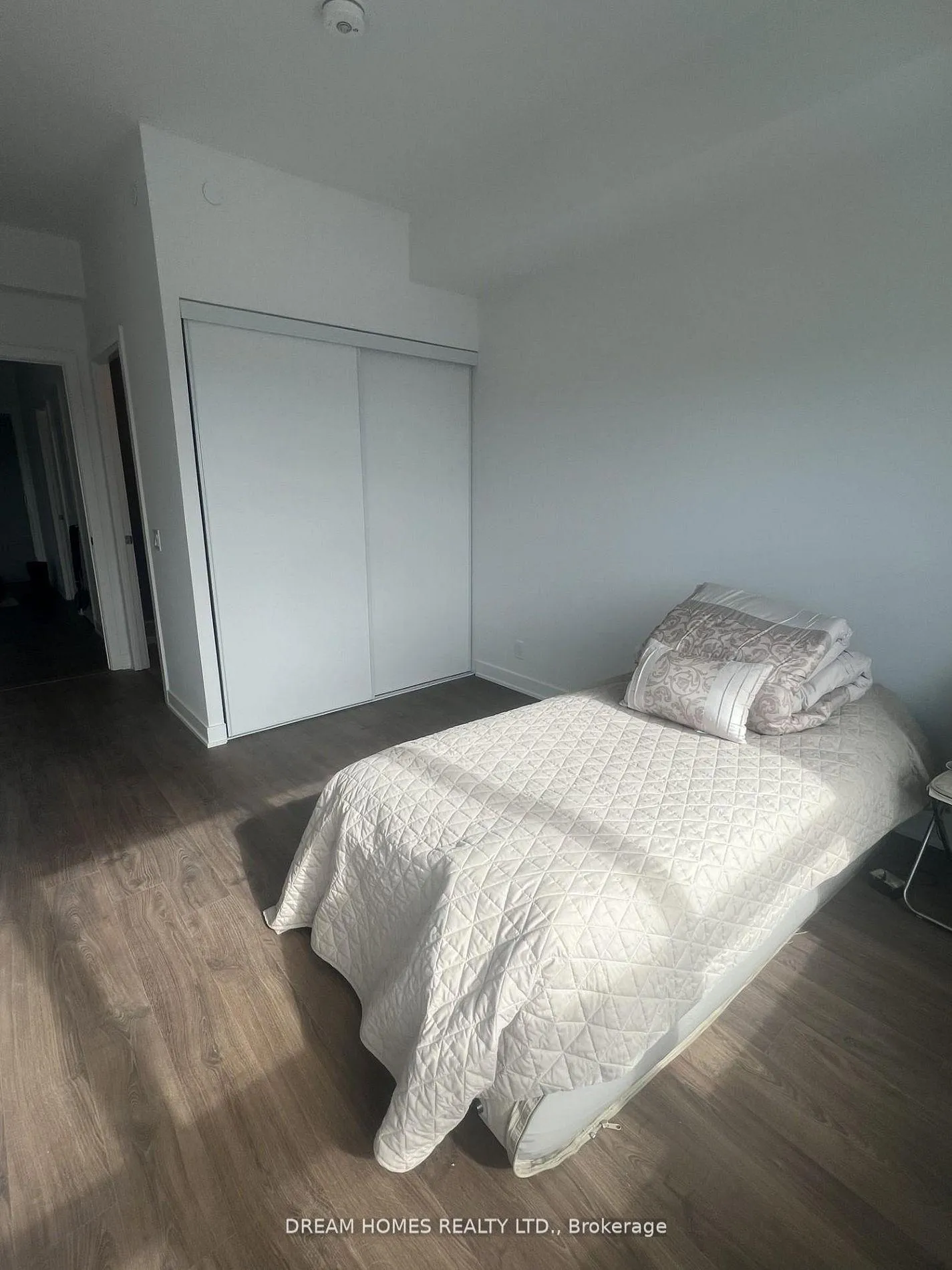 Photo 14 of Unit 3303, 30 Upper Mall Way, Vaughan, Brownridge — HOMEH