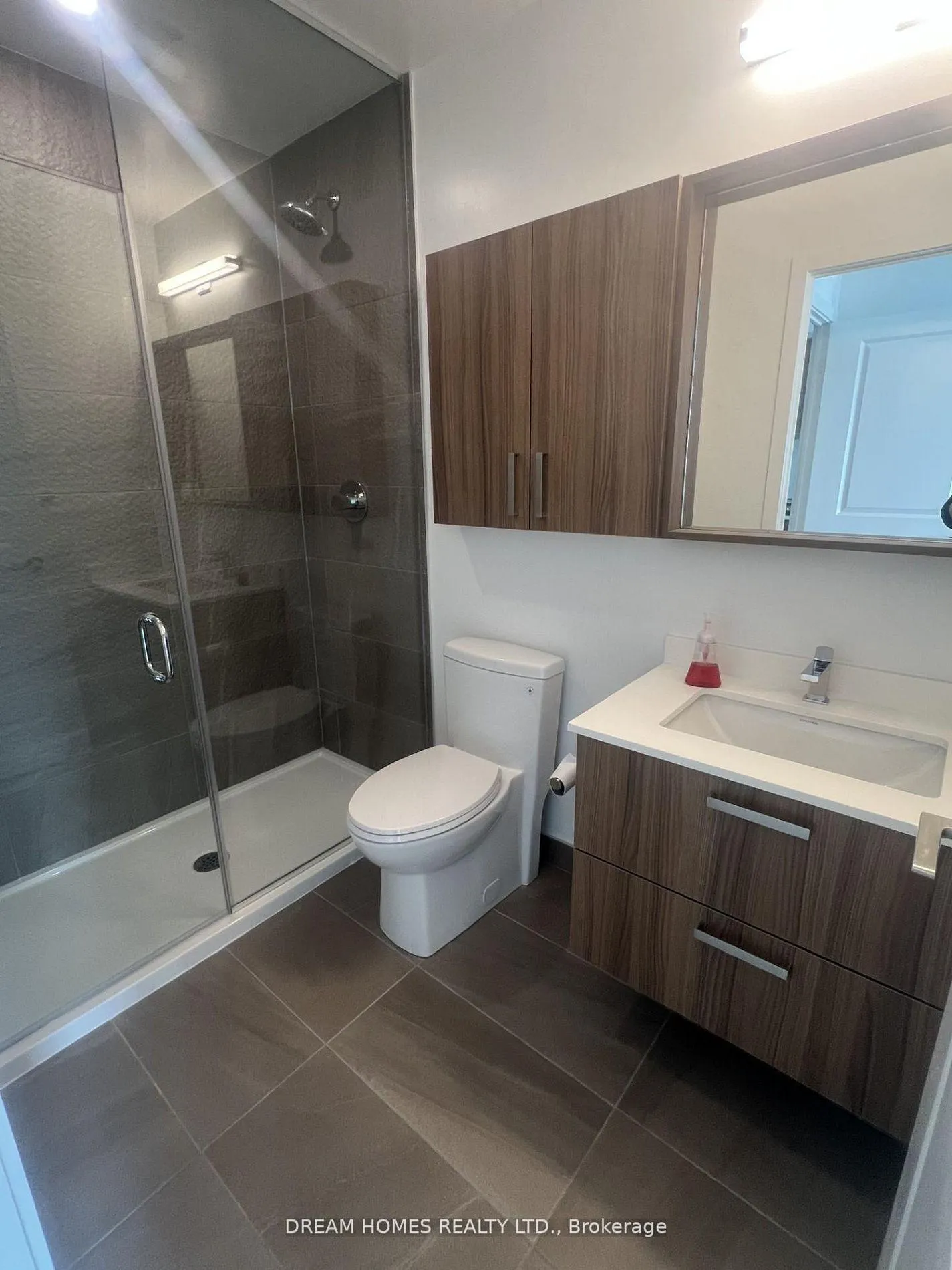 Photo 16 of Unit 3303, 30 Upper Mall Way, Vaughan, Brownridge — HOMEH