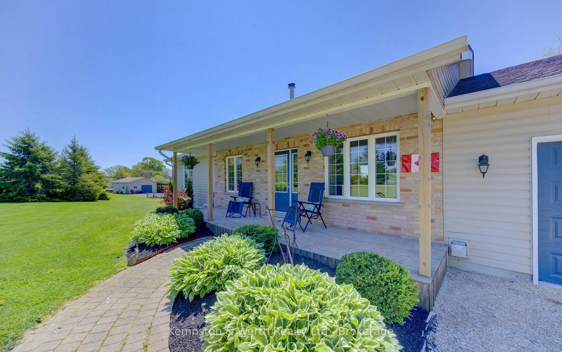 Photo 4 of 44555 Harriston Road, Howick — HOMEH
