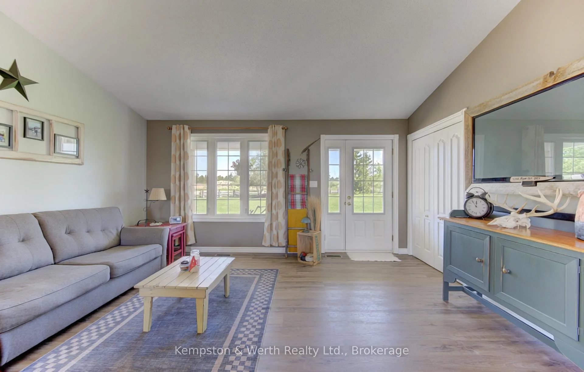 Photo 5 of 44555 Harriston Road, Howick — HOMEH