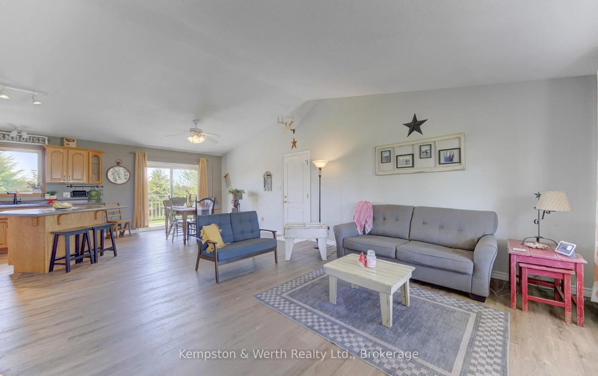 Photo 6 of 44555 Harriston Road, Howick — HOMEH