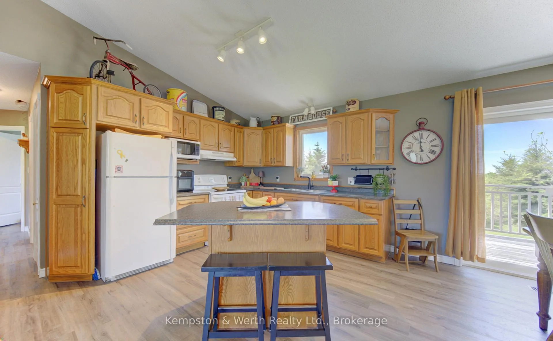Photo 9 of 44555 Harriston Road, Howick — HOMEH