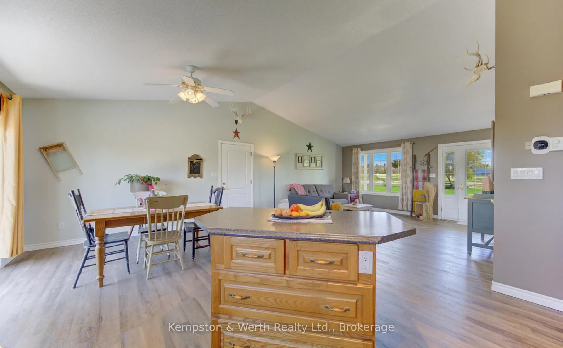 Photo 10 of 44555 Harriston Road, Howick — HOMEH