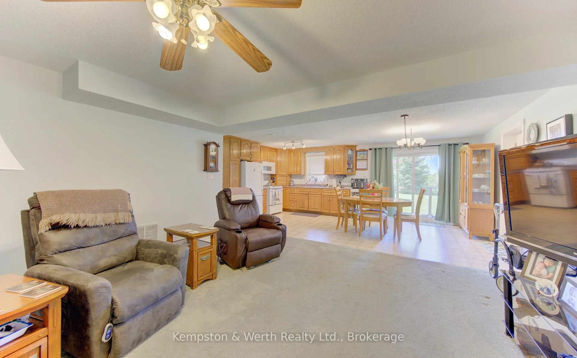 Photo 27 of 44555 Harriston Road, Howick — HOMEH