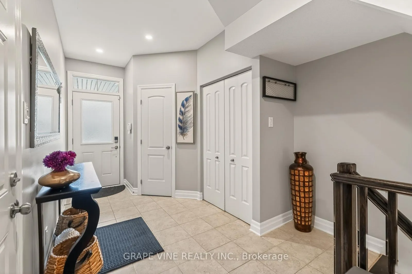 Photo 4 of 112 Hawkshaw Crescent, Ottawa, Barrhaven - Cedargrove/Fraserdale — HOMEH