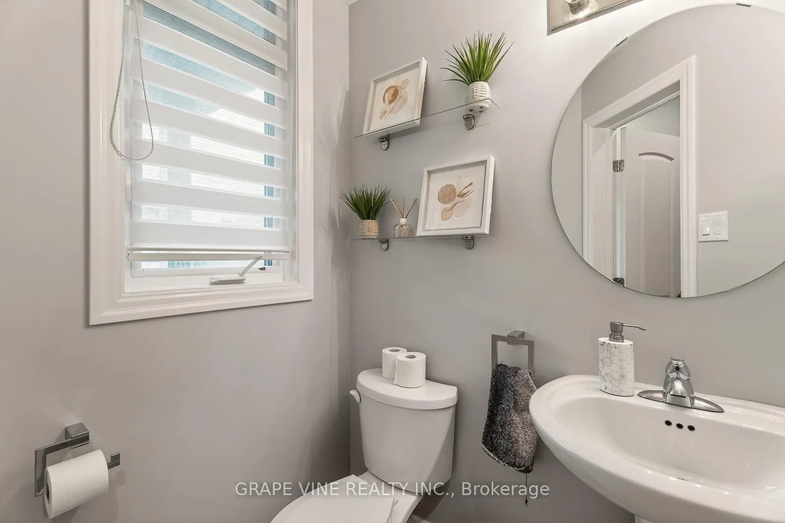 Photo 5 of 112 Hawkshaw Crescent, Ottawa, Barrhaven - Cedargrove/Fraserdale — HOMEH