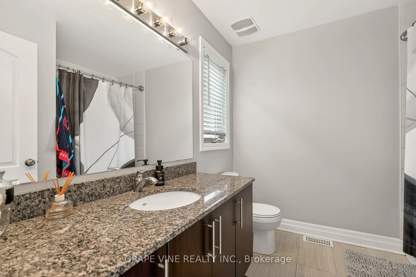 Photo 22 of 112 Hawkshaw Crescent, Ottawa, Barrhaven - Cedargrove/Fraserdale — HOMEH