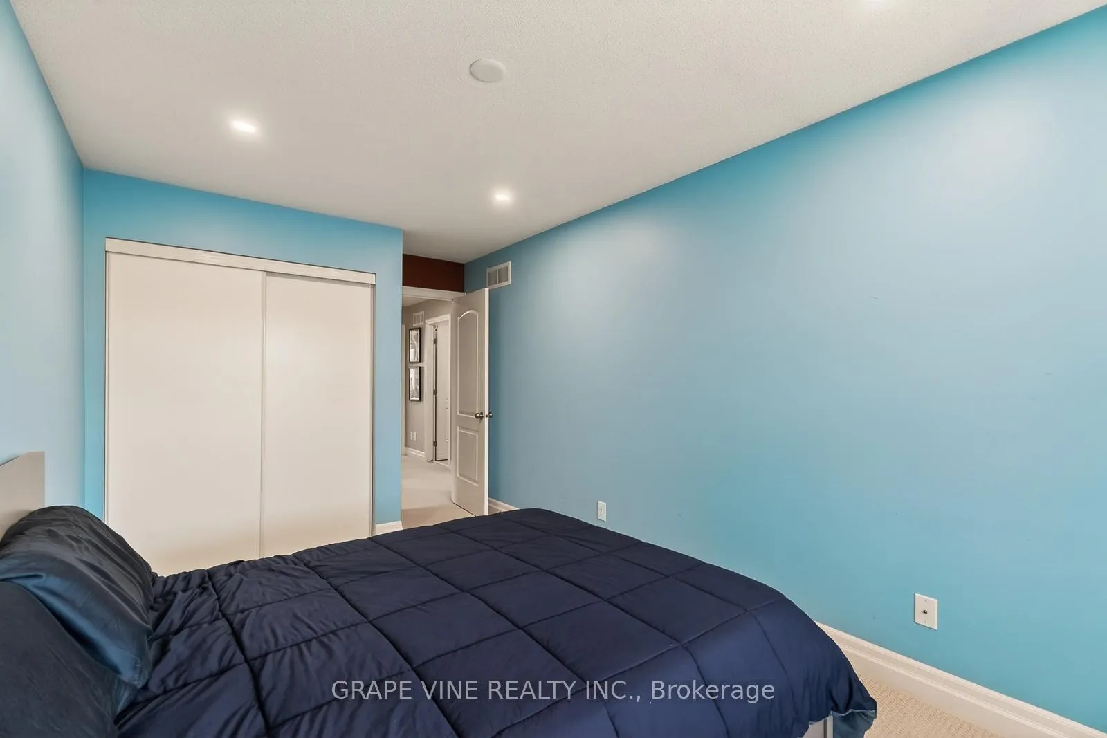 Photo 24 of 112 Hawkshaw Crescent, Ottawa, Barrhaven - Cedargrove/Fraserdale — HOMEH