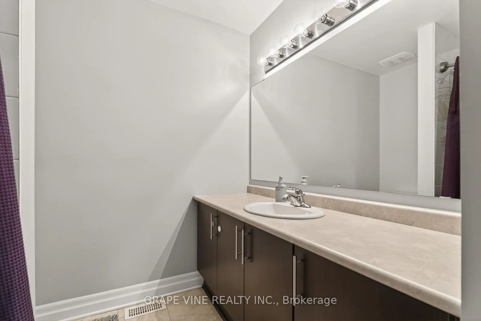 Photo 25 of 112 Hawkshaw Crescent, Ottawa, Barrhaven - Cedargrove/Fraserdale — HOMEH