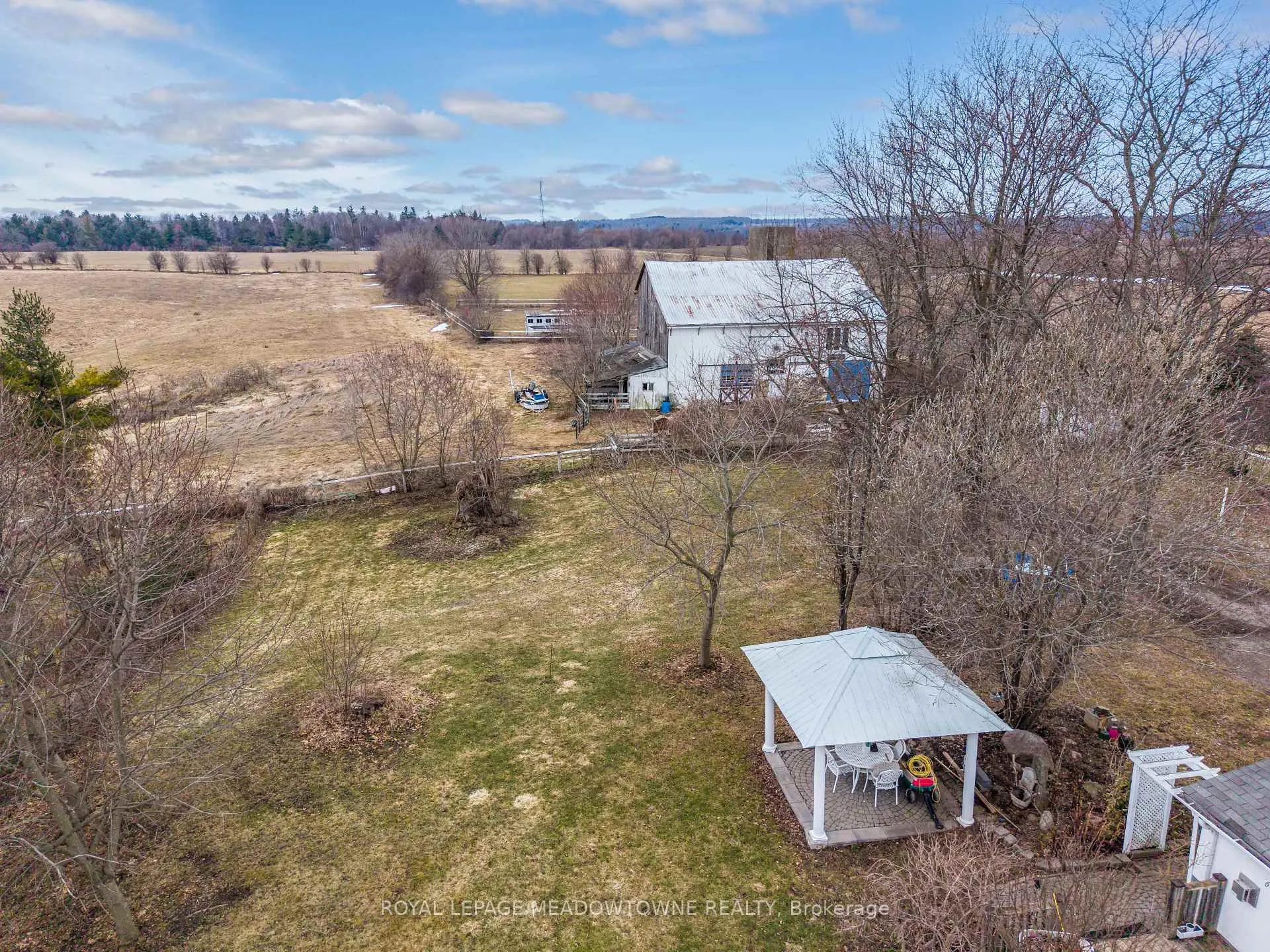 Photo 44 of 152 Confederation Street, Halton Hills, Glen Williams — HOMEH