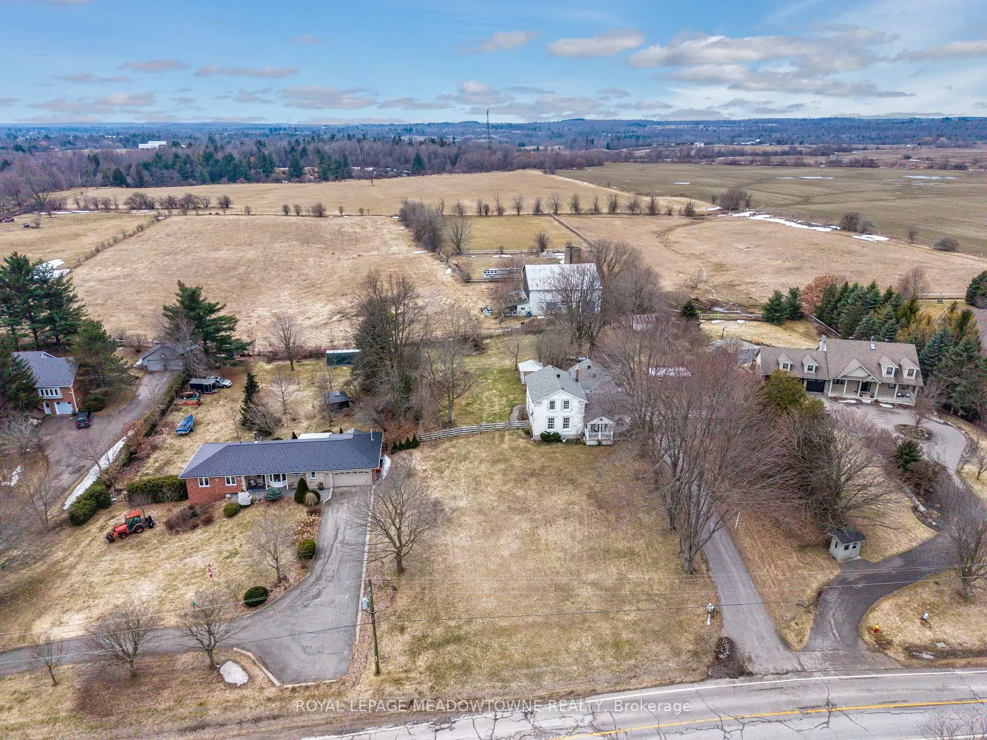Photo 48 of 152 Confederation Street, Halton Hills, Glen Williams — HOMEH