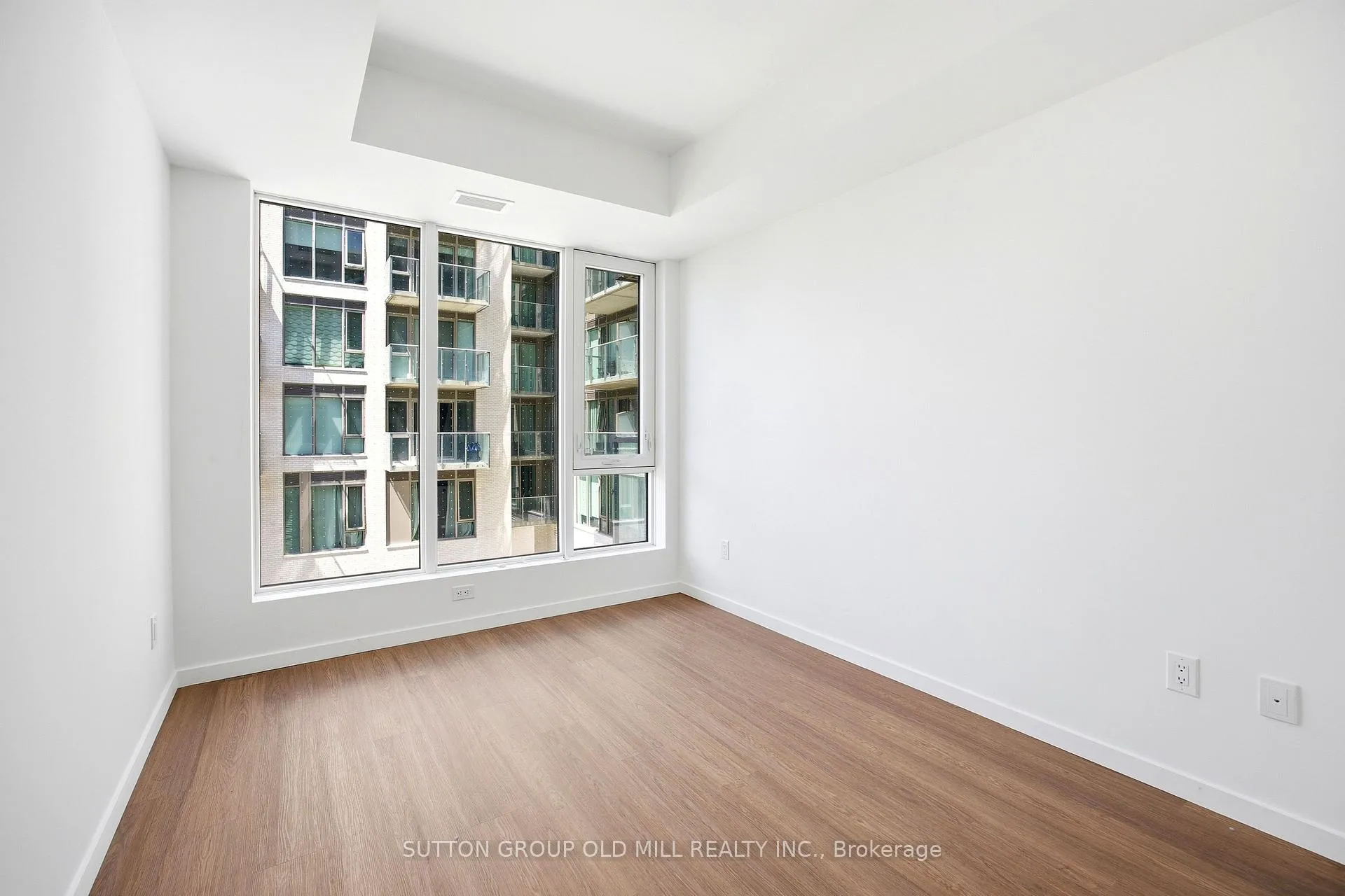 Photo 17 of Unit 329, 689 The Queensway, Etobicoke, Stonegate-Queensway — HOMEH