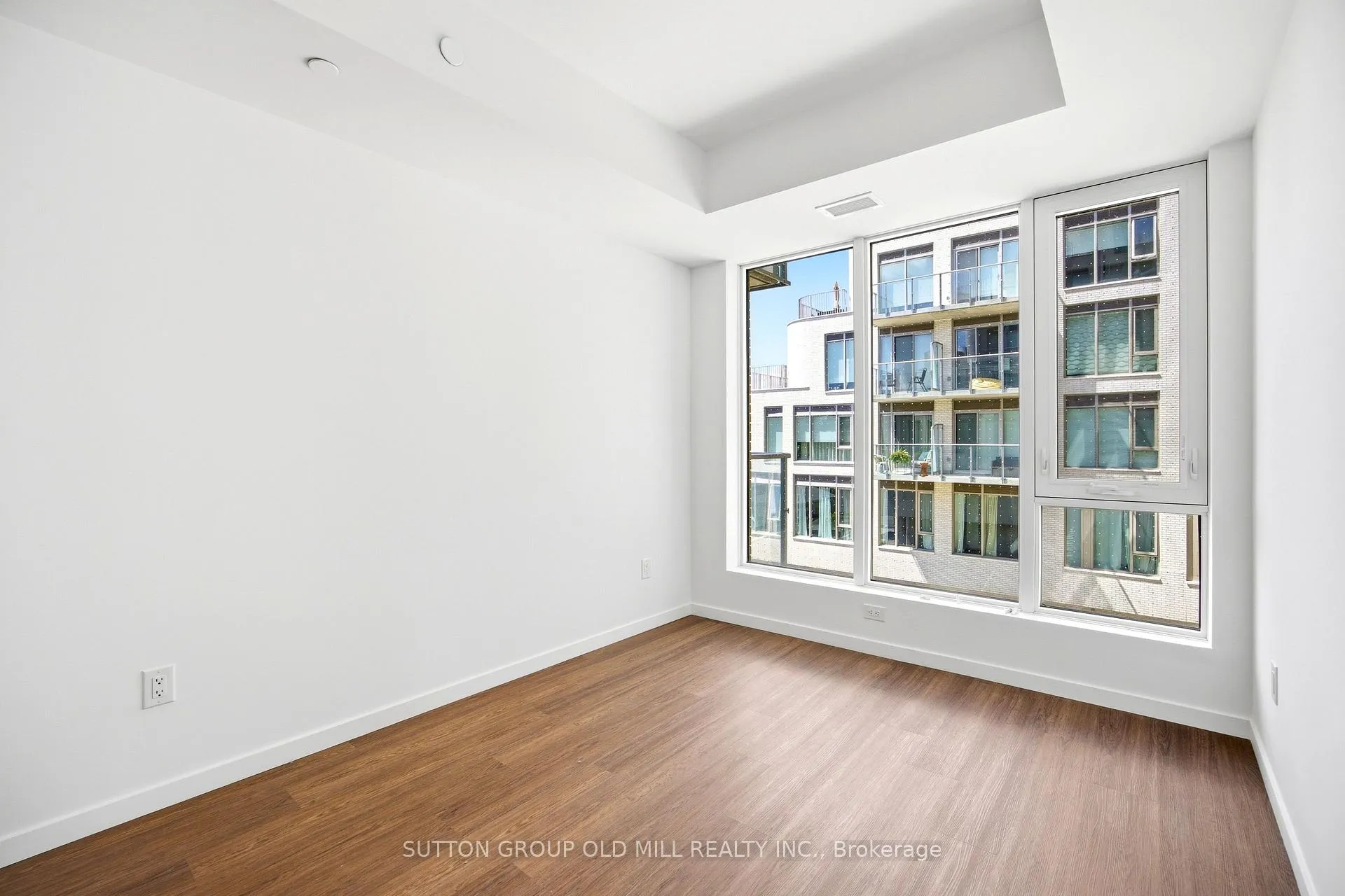 Photo 19 of Unit 329, 689 The Queensway, Etobicoke, Stonegate-Queensway — HOMEH