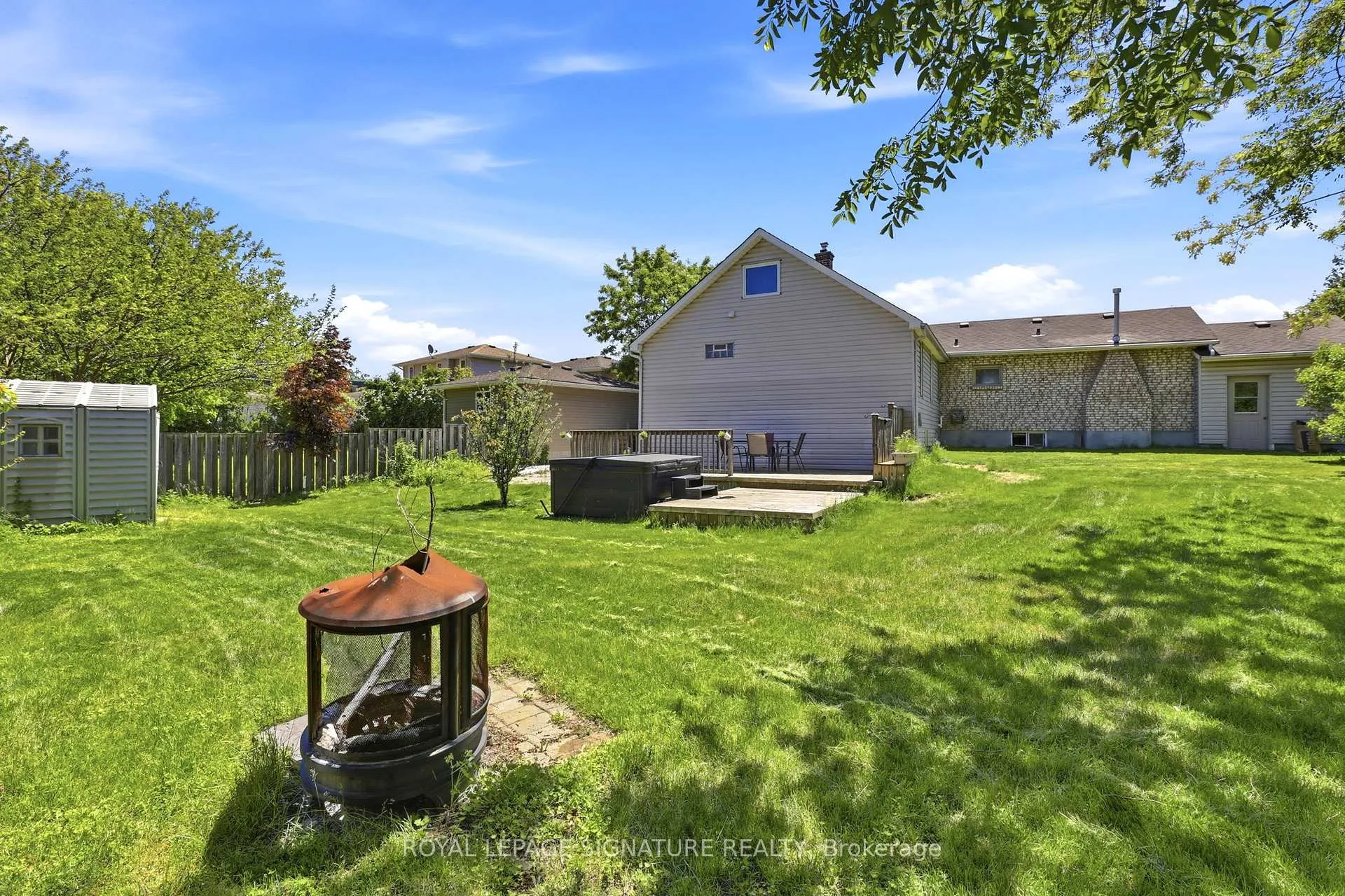 Photo 41 of 1114 Lakeshore Road, Sarnia — HOMEH