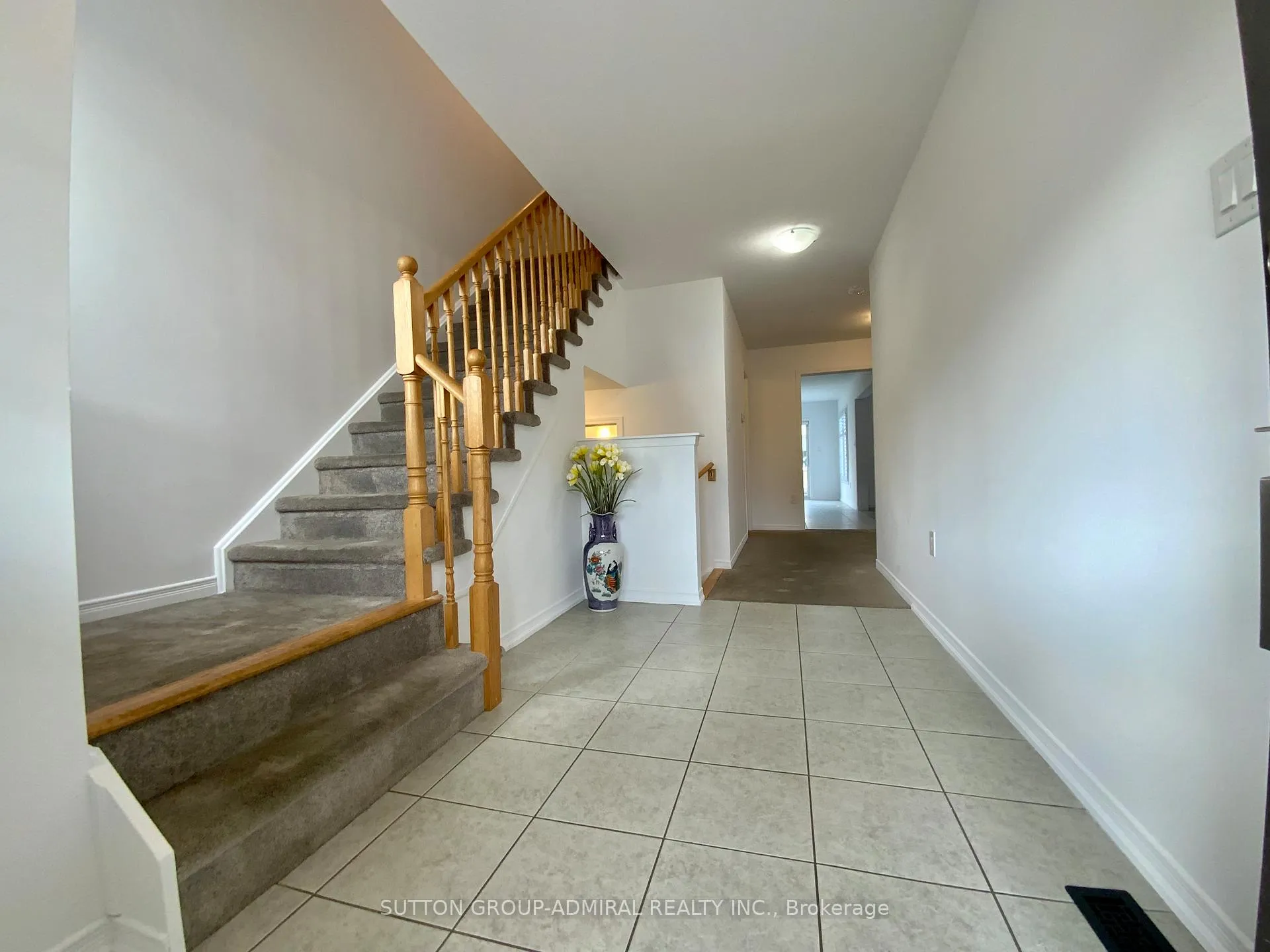Photo 4 of 10 Beatty Avenue, Thorold, Hurricane/Merrittville — HOMEH