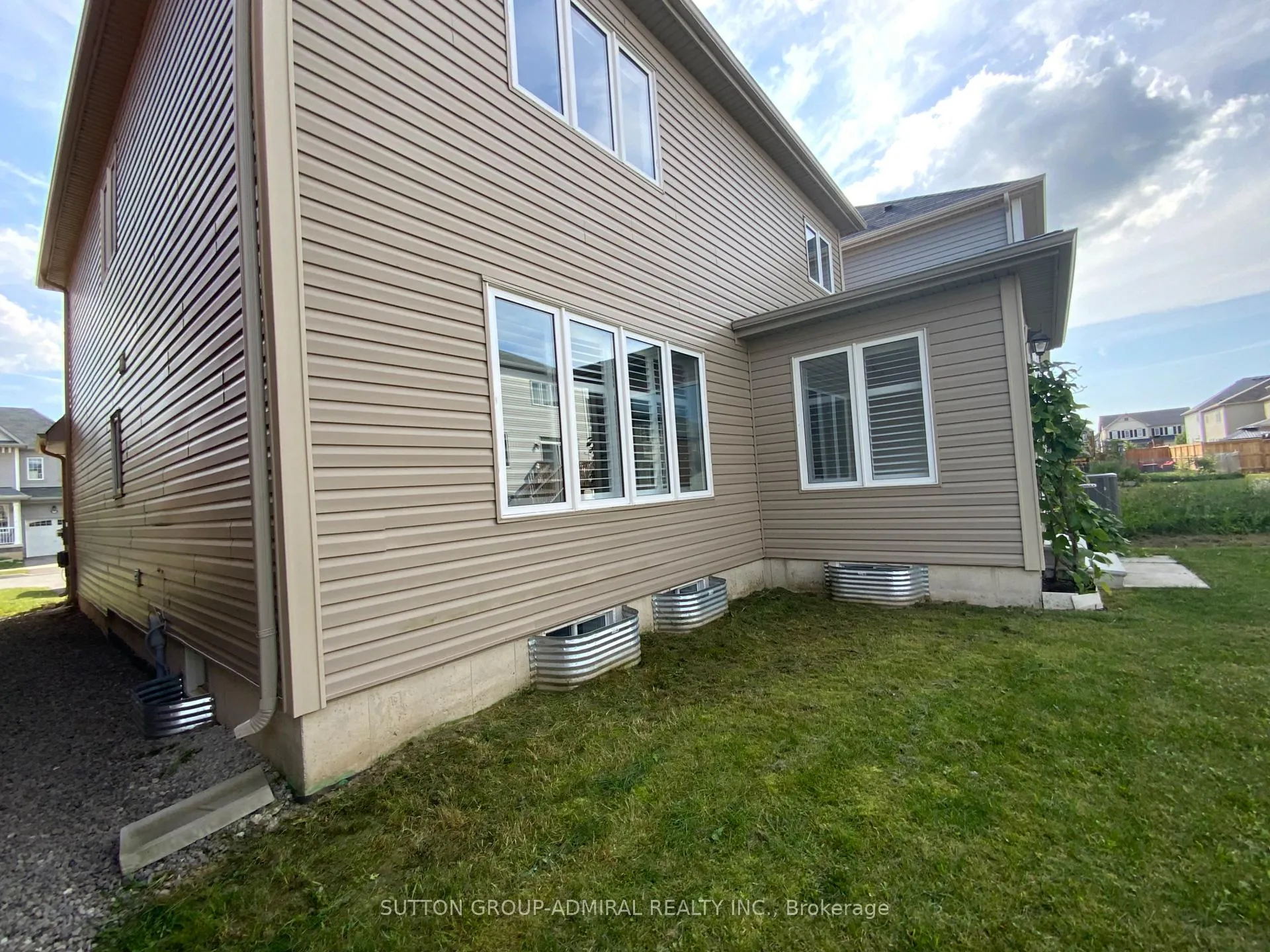 Photo 33 of 10 Beatty Avenue, Thorold, Hurricane/Merrittville — HOMEH