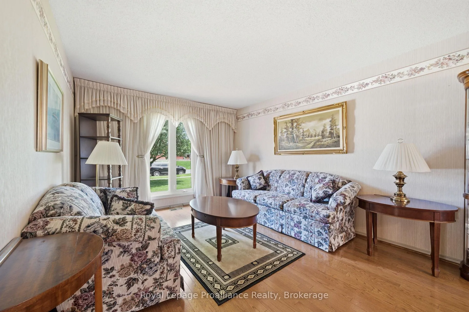 Photo 6 of 6 Doncaster Crescent, Clarington, Newcastle — HOMEH