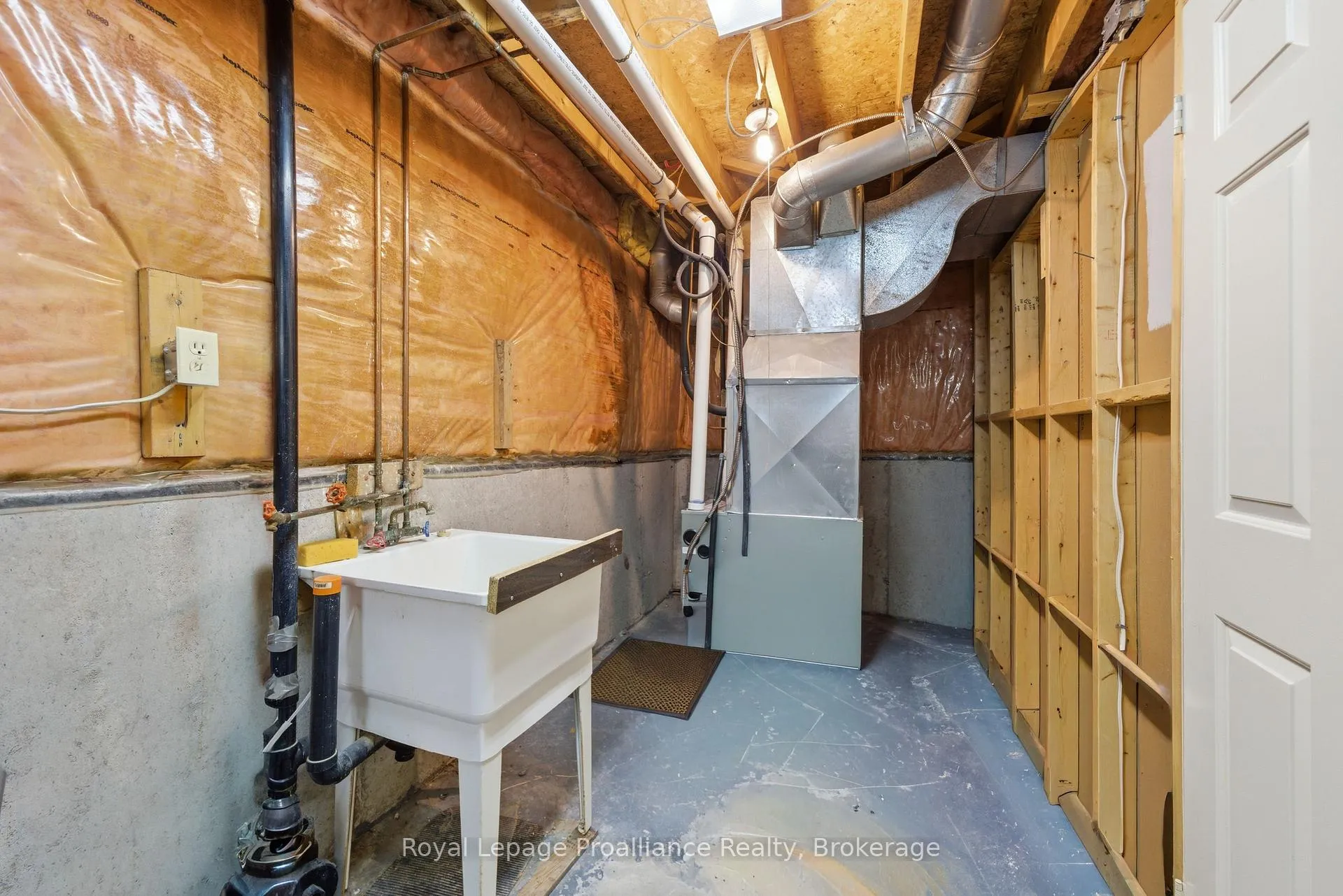 Photo 42 of 6 Doncaster Crescent, Clarington, Newcastle — HOMEH
