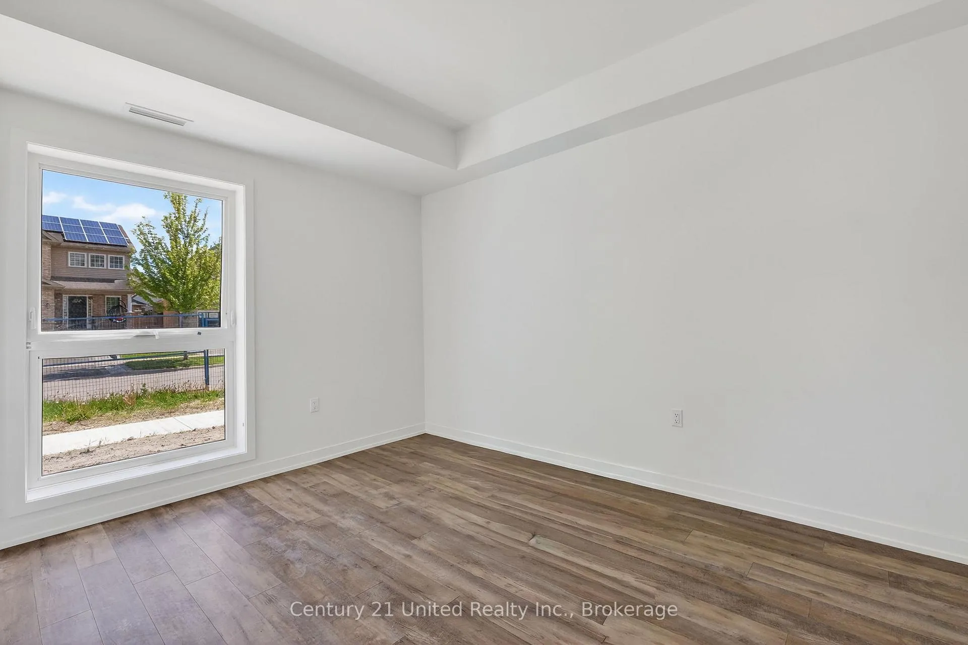 Photo 37 of Unit 403, 1687 Highway 2 Road, Clarington, Courtice — HOMEH