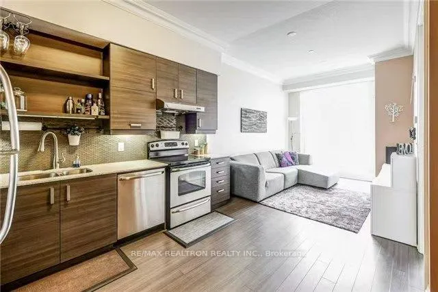 Photo 4 of Unit Ph19, 8228 Birchmount Road, Markham, Unionville — HOMEH