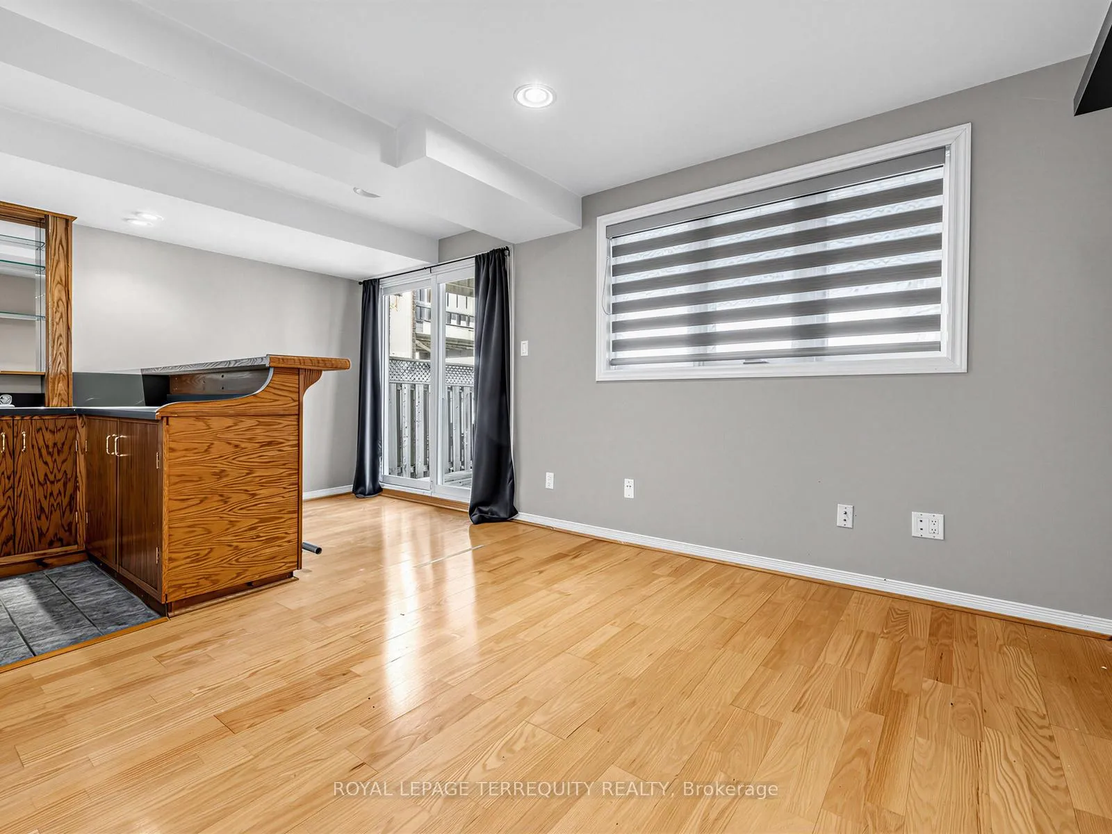 Photo 19 of 284 Pinnacle Trail, Aurora, Bayview Wellington — HOMEH