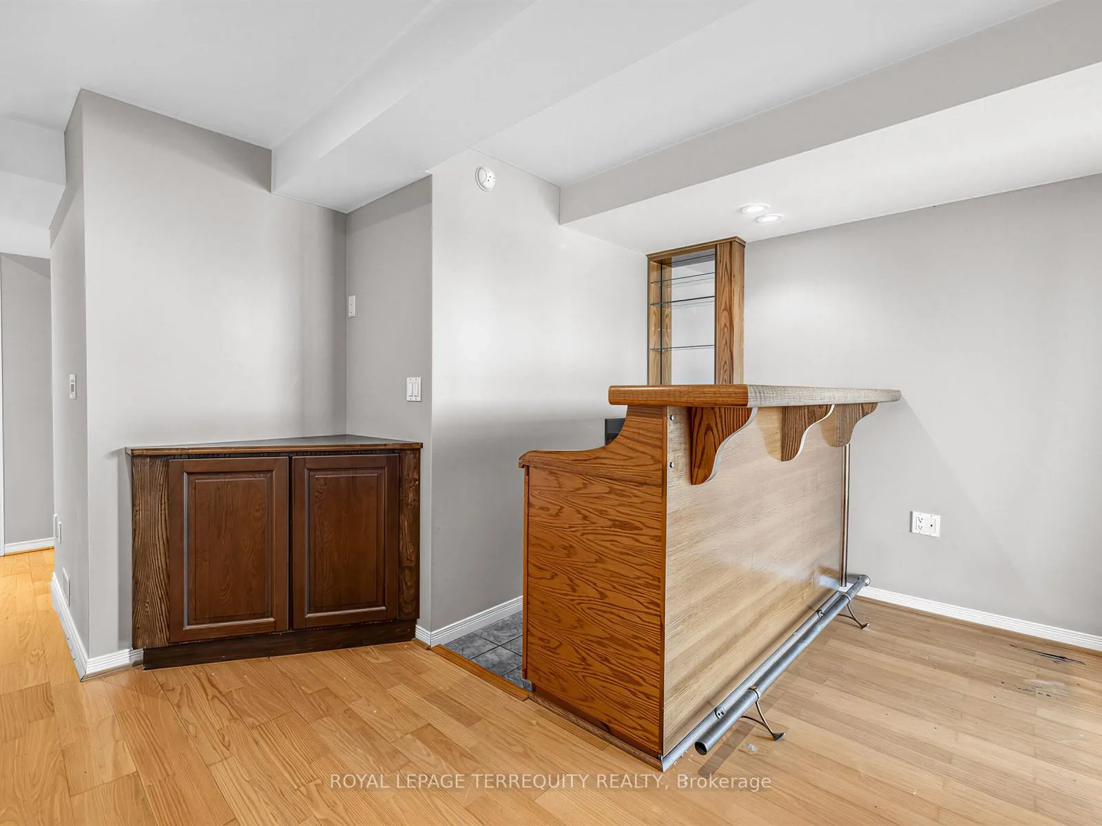 Photo 21 of 284 Pinnacle Trail, Aurora, Bayview Wellington — HOMEH