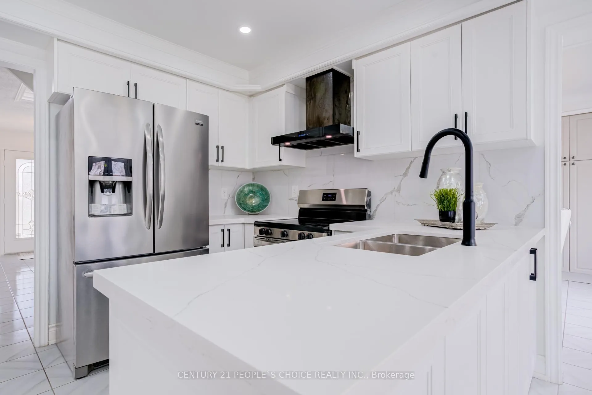 Photo 12 of 33 Billings Street, Whitby, Downtown Whitby — HOMEH