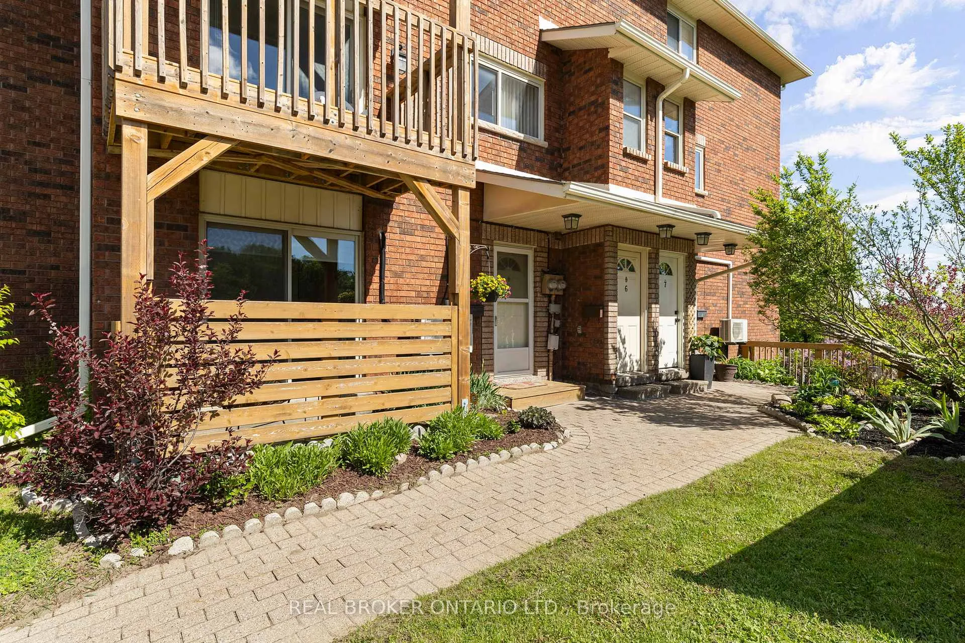 Photo 1 of Unit 5, 50 Loggers Run, Barrie, Ardagh — HOMEH
