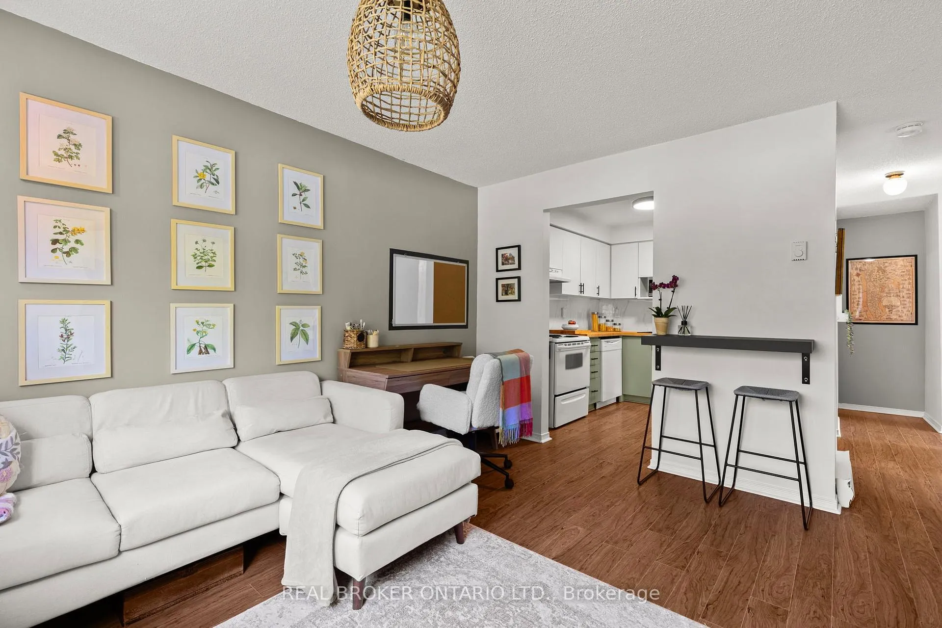 Photo 8 of Unit 5, 50 Loggers Run, Barrie, Ardagh — HOMEH