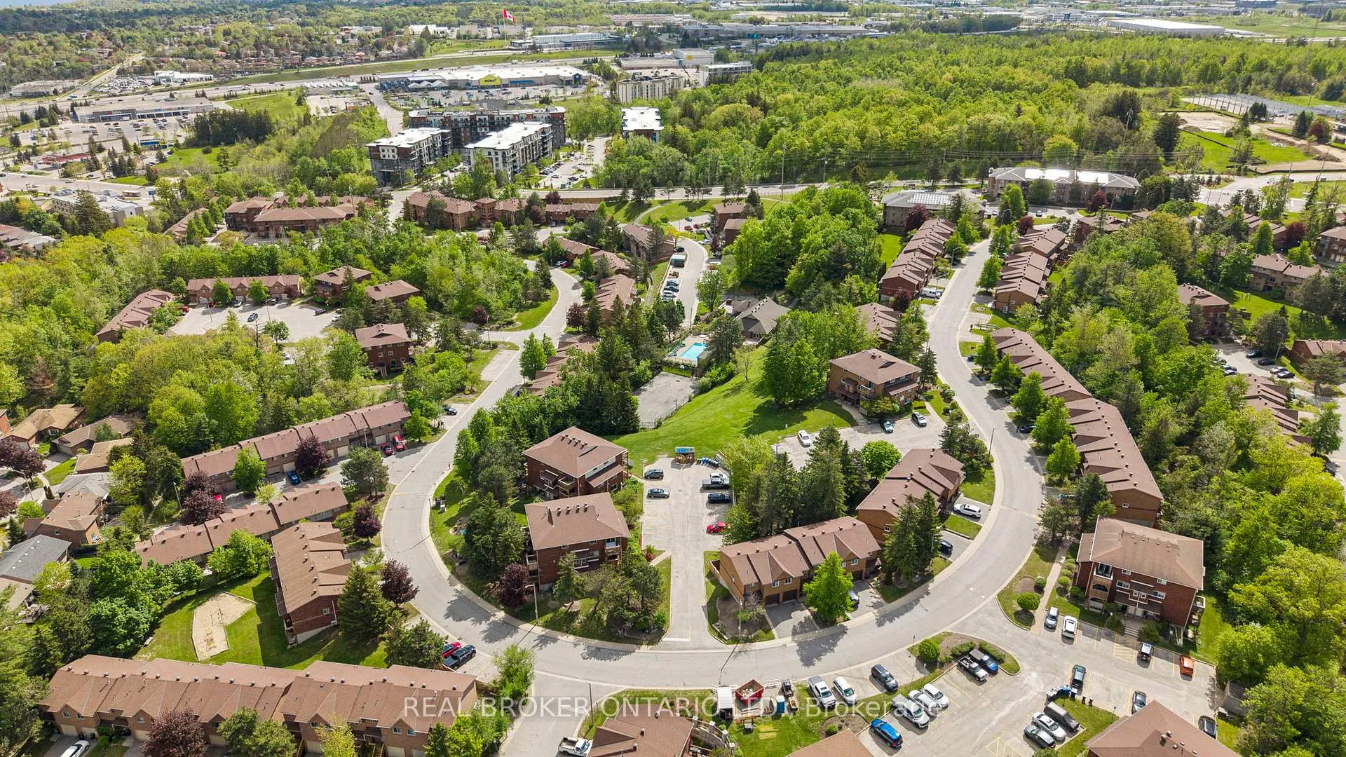 Photo 27 of Unit 5, 50 Loggers Run, Barrie, Ardagh — HOMEH