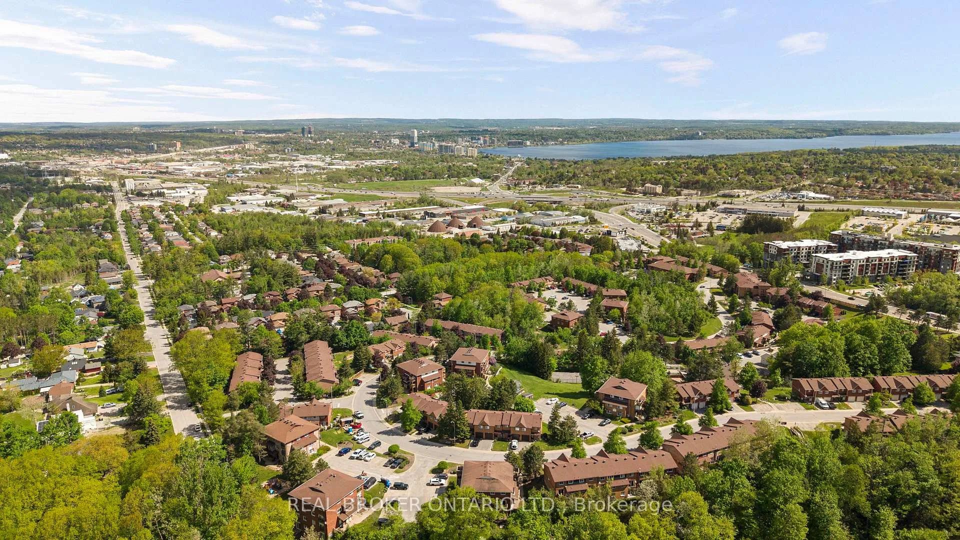 Photo 28 of Unit 5, 50 Loggers Run, Barrie, Ardagh — HOMEH