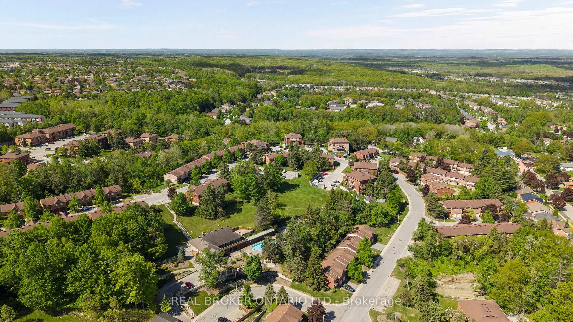 Photo 30 of Unit 5, 50 Loggers Run, Barrie, Ardagh — HOMEH