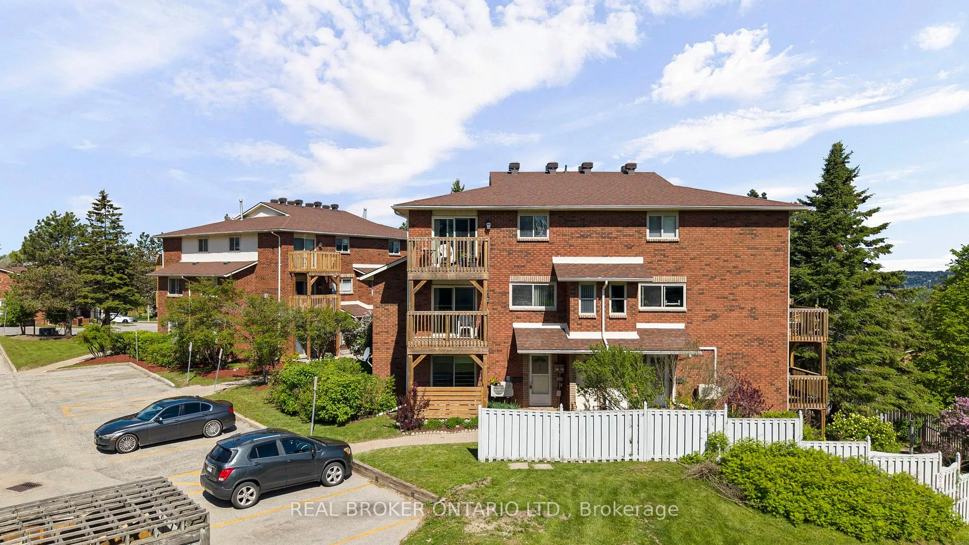 Photo 34 of Unit 5, 50 Loggers Run, Barrie, Ardagh — HOMEH