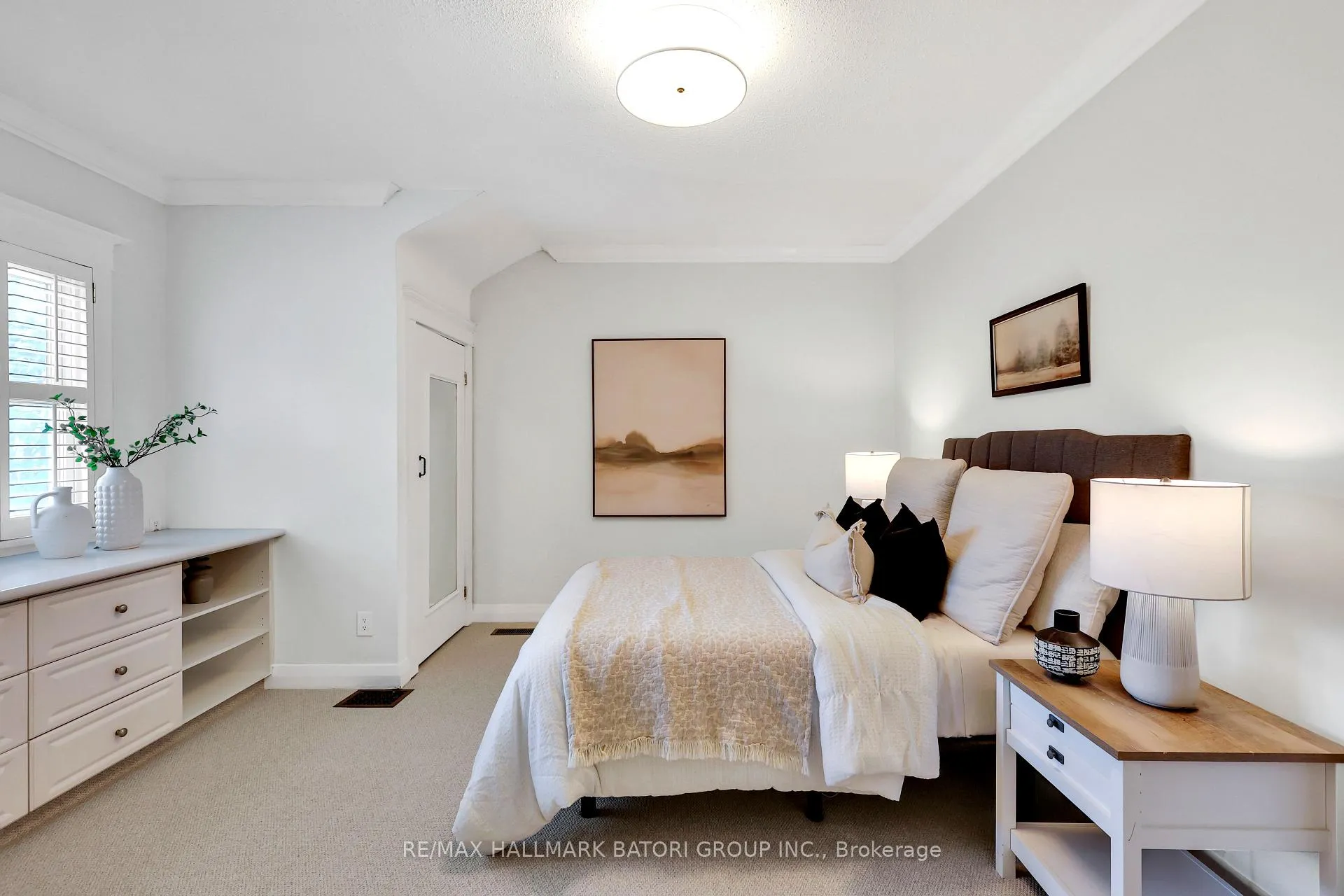 Photo 14 of 150 Briar Hill Avenue, Toronto, Lawrence Park South — HOMEH