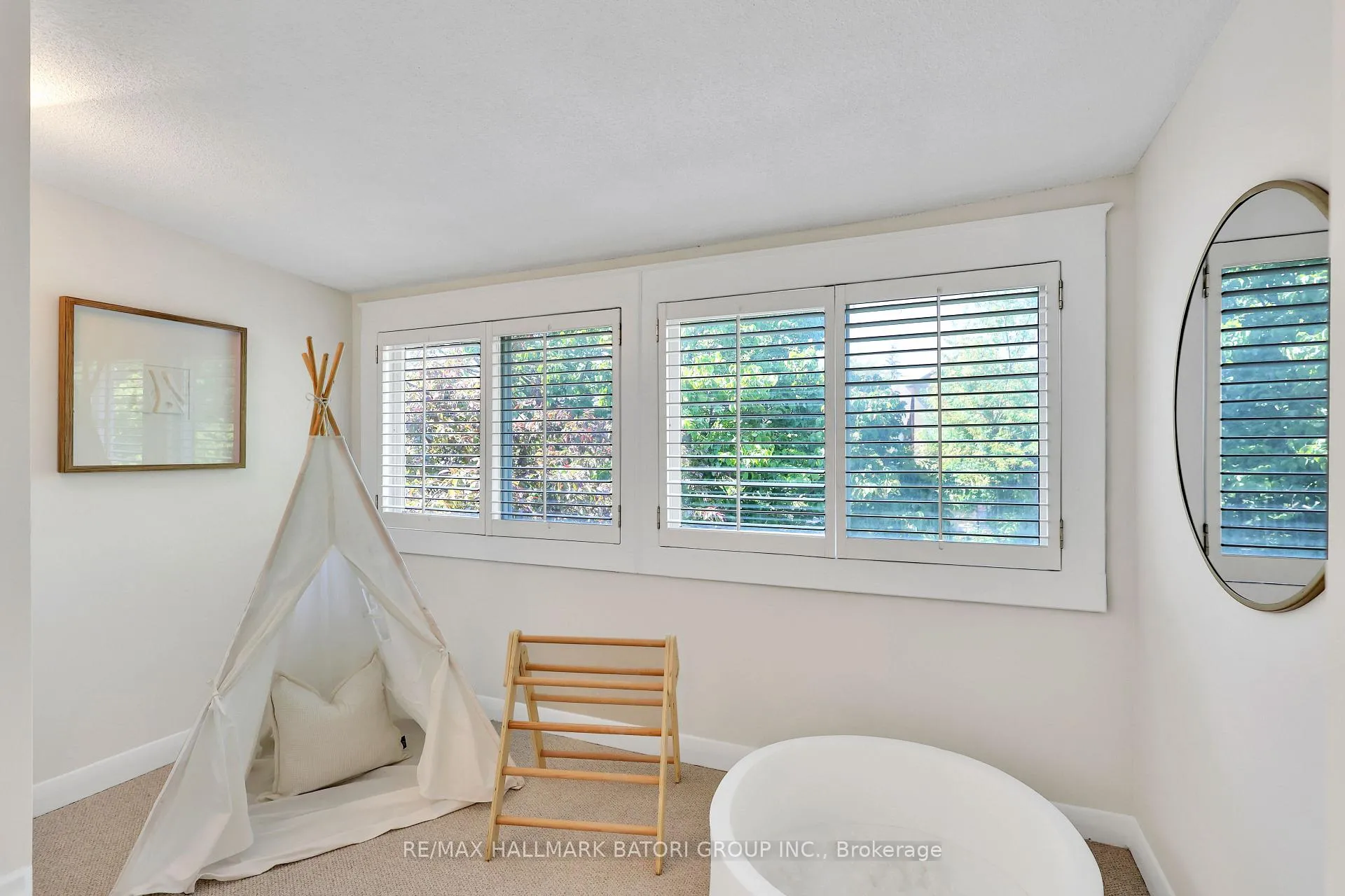 Photo 22 of 150 Briar Hill Avenue, Toronto, Lawrence Park South — HOMEH