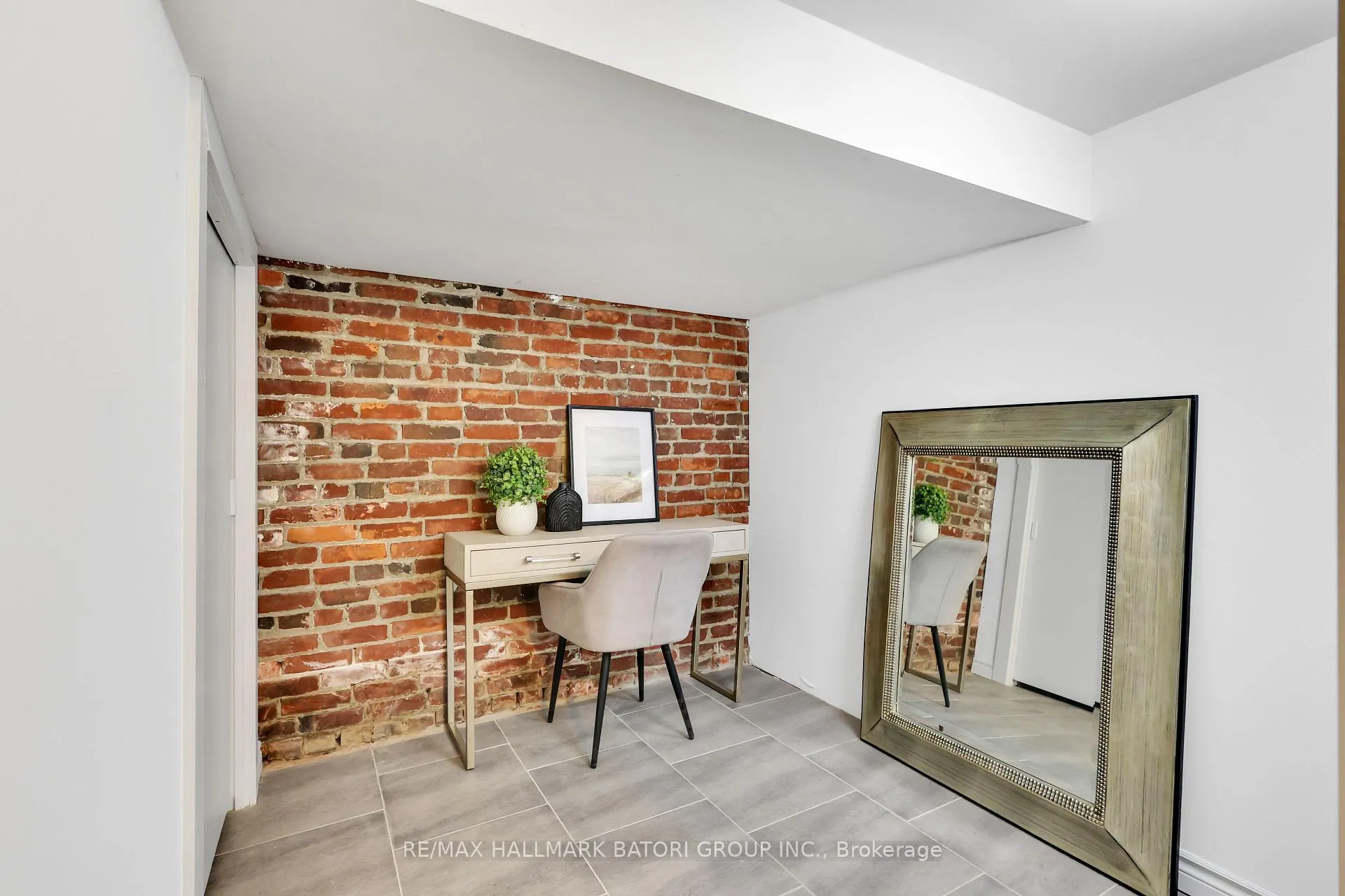 Photo 24 of 150 Briar Hill Avenue, Toronto, Lawrence Park South — HOMEH