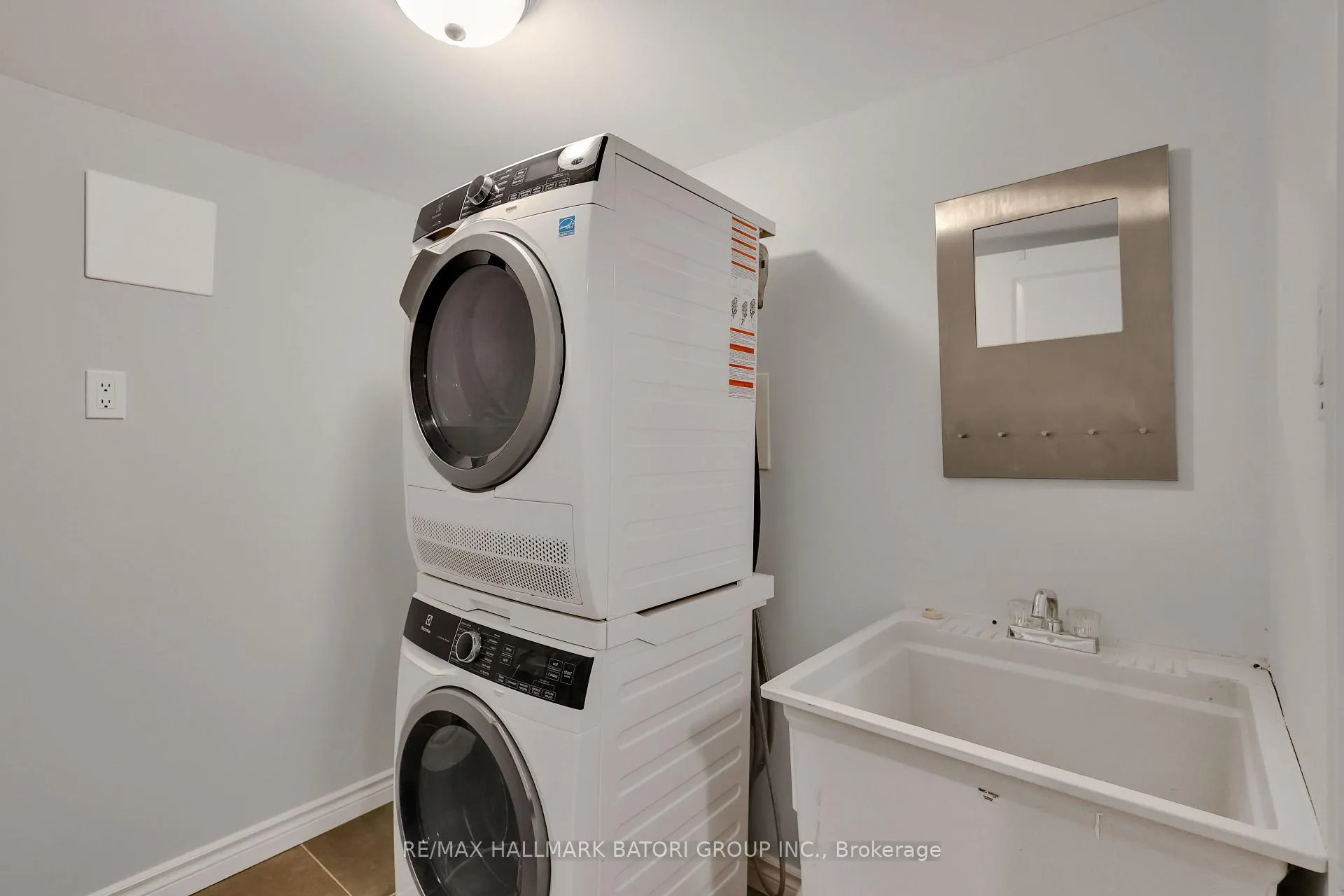 Photo 27 of 150 Briar Hill Avenue, Toronto, Lawrence Park South — HOMEH