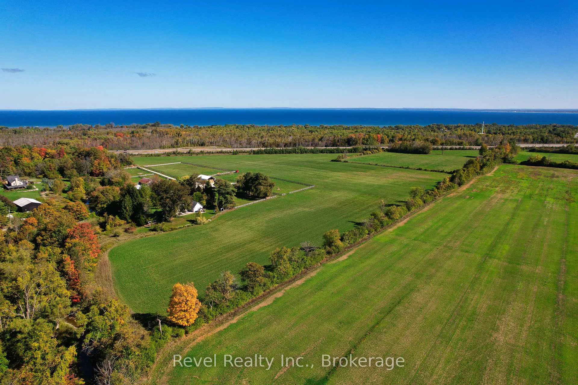 Photo 4 of 6905 Regent Street, Clearview, Rural Clearview — HOMEH
