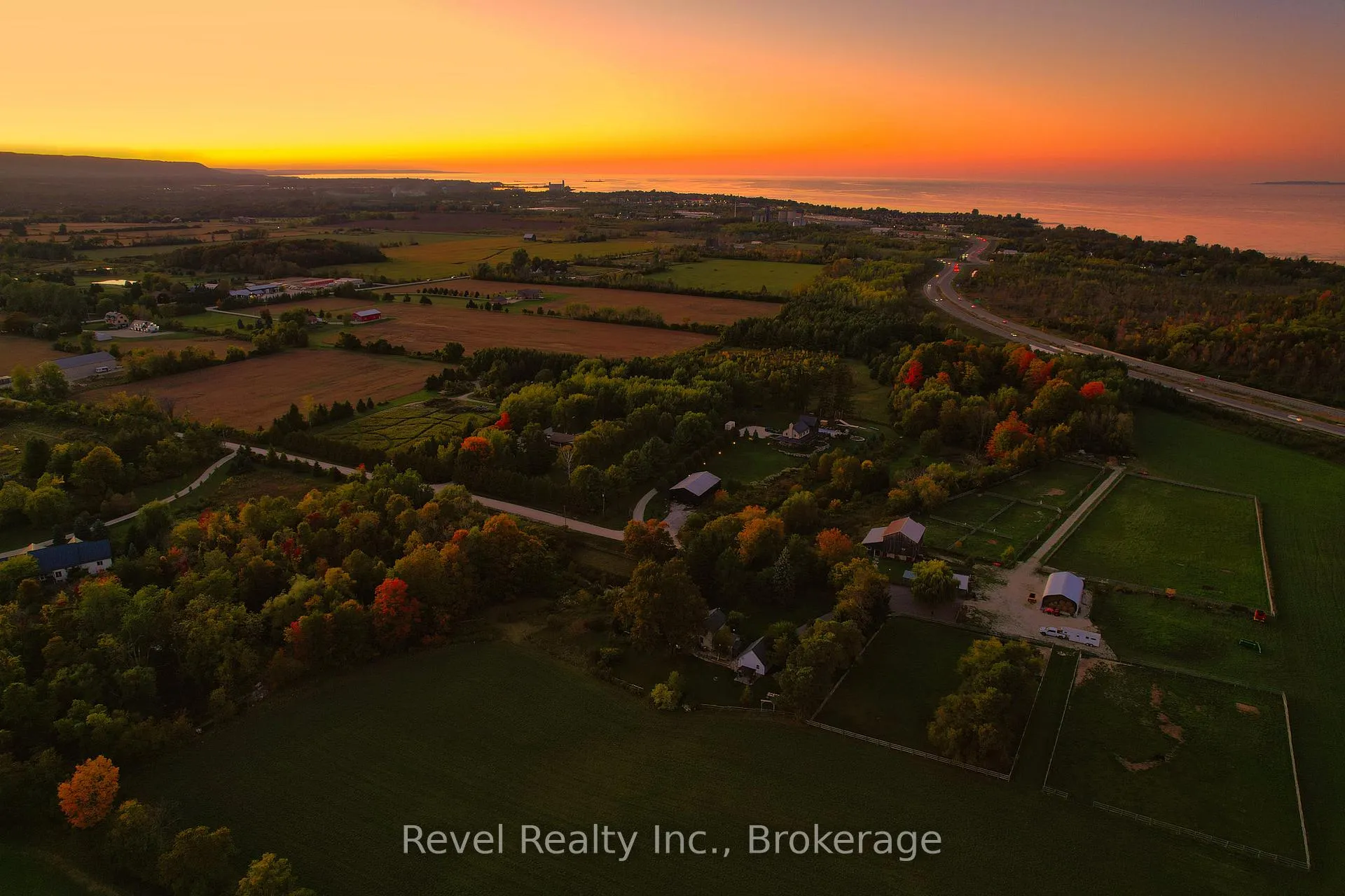 Photo 10 of 6905 Regent Street, Clearview, Rural Clearview — HOMEH