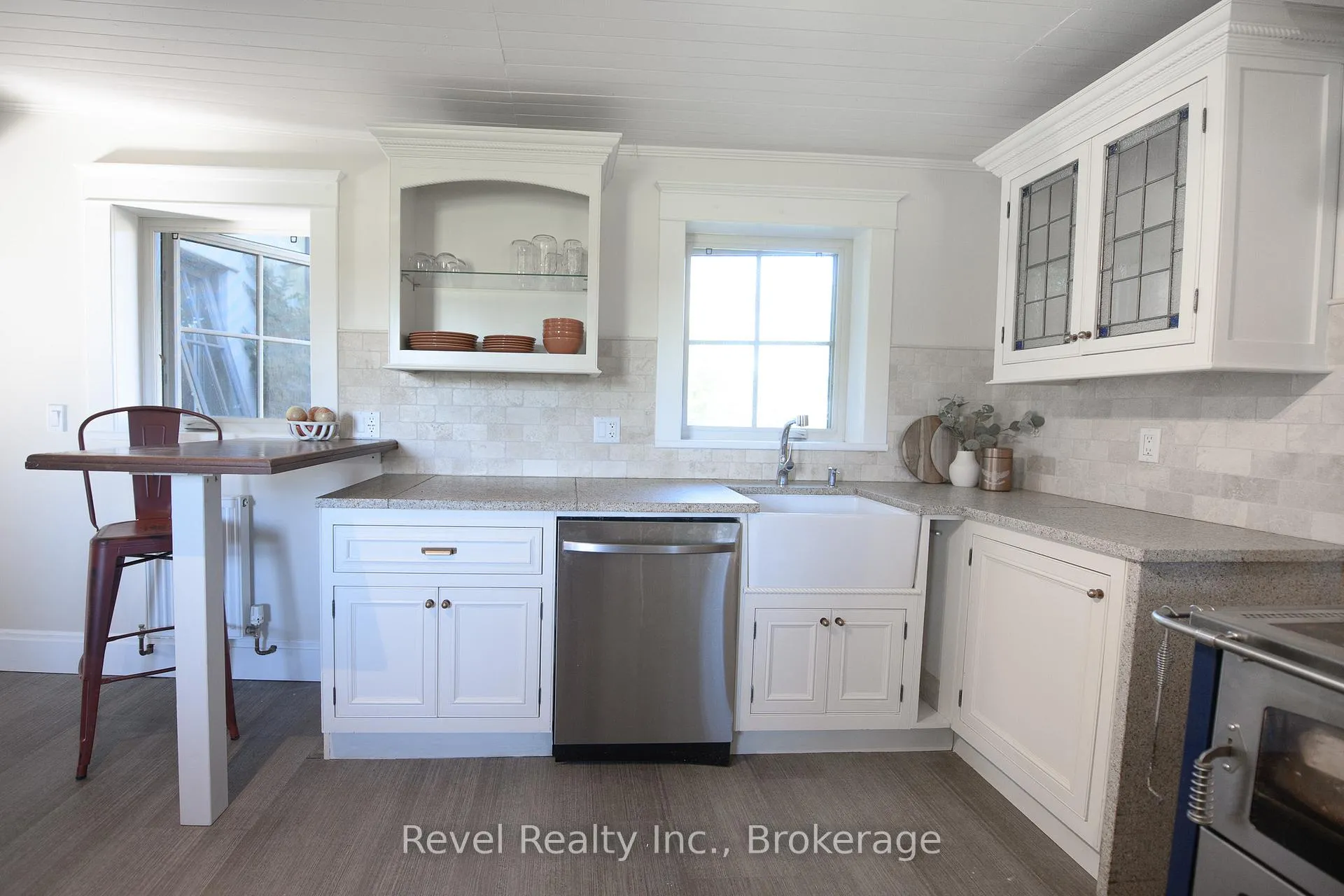 Photo 15 of 6905 Regent Street, Clearview, Rural Clearview — HOMEH